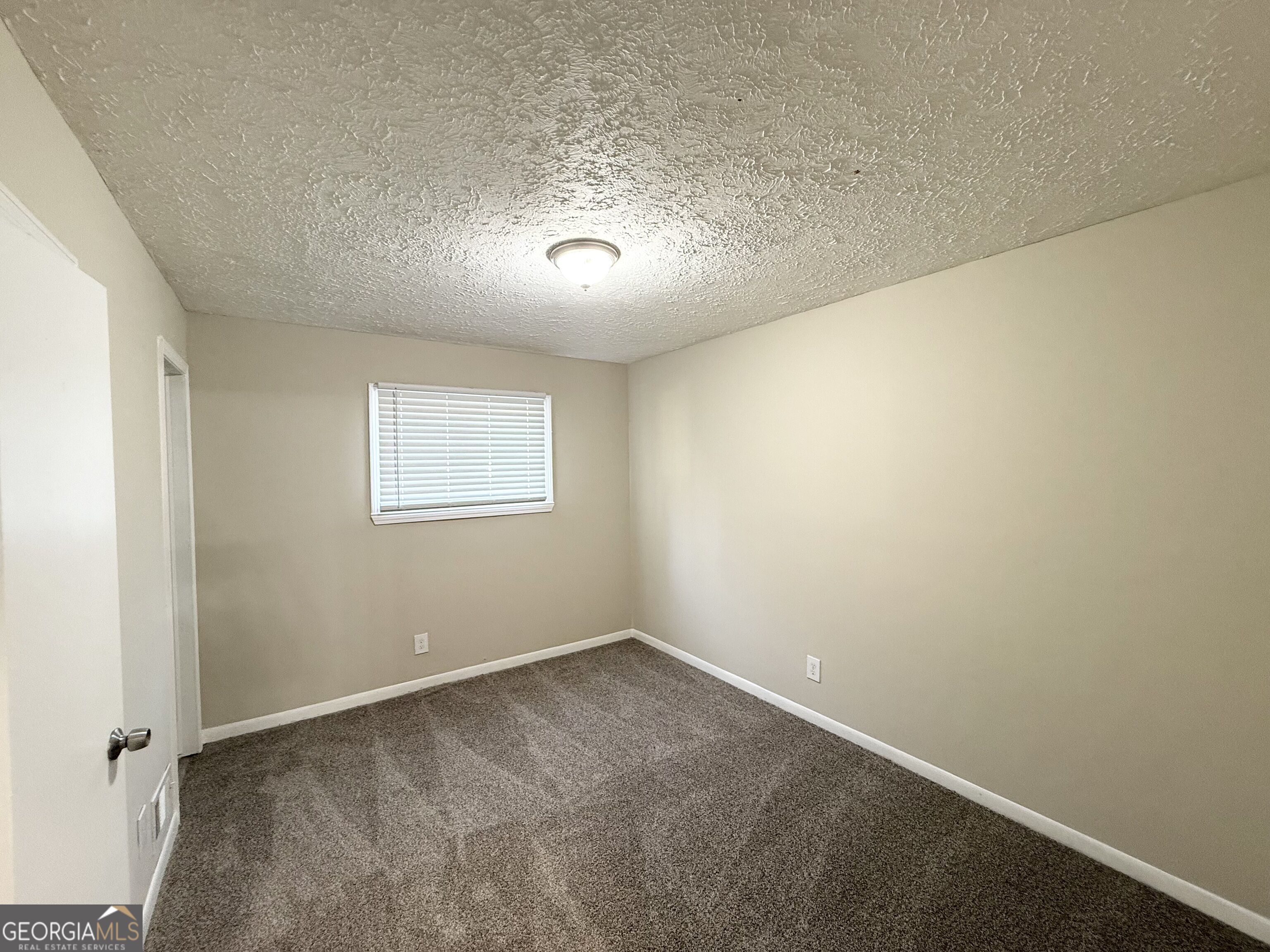 6350 Connell Road Property Photo 7