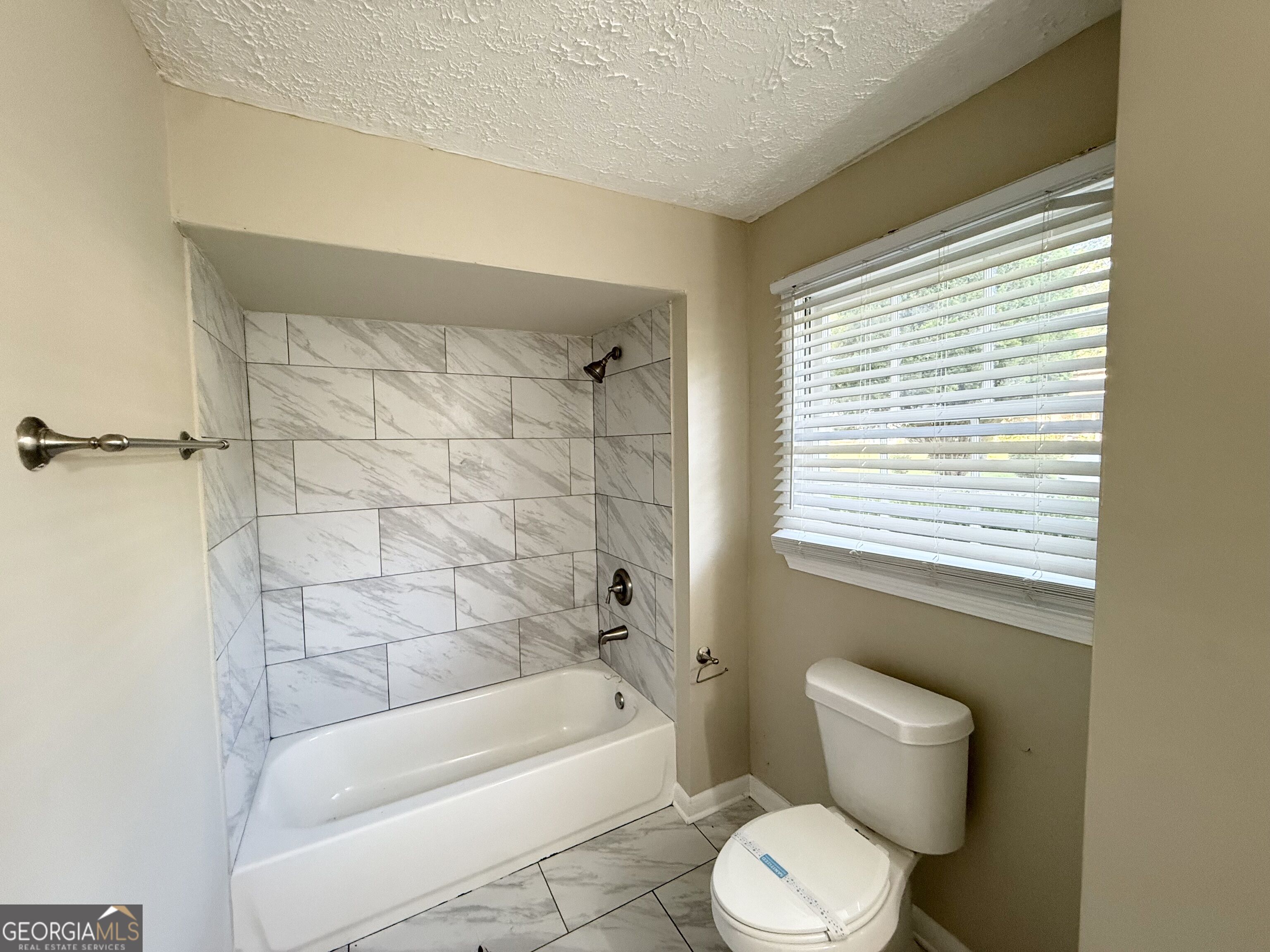 6350 Connell Road Property Photo 14