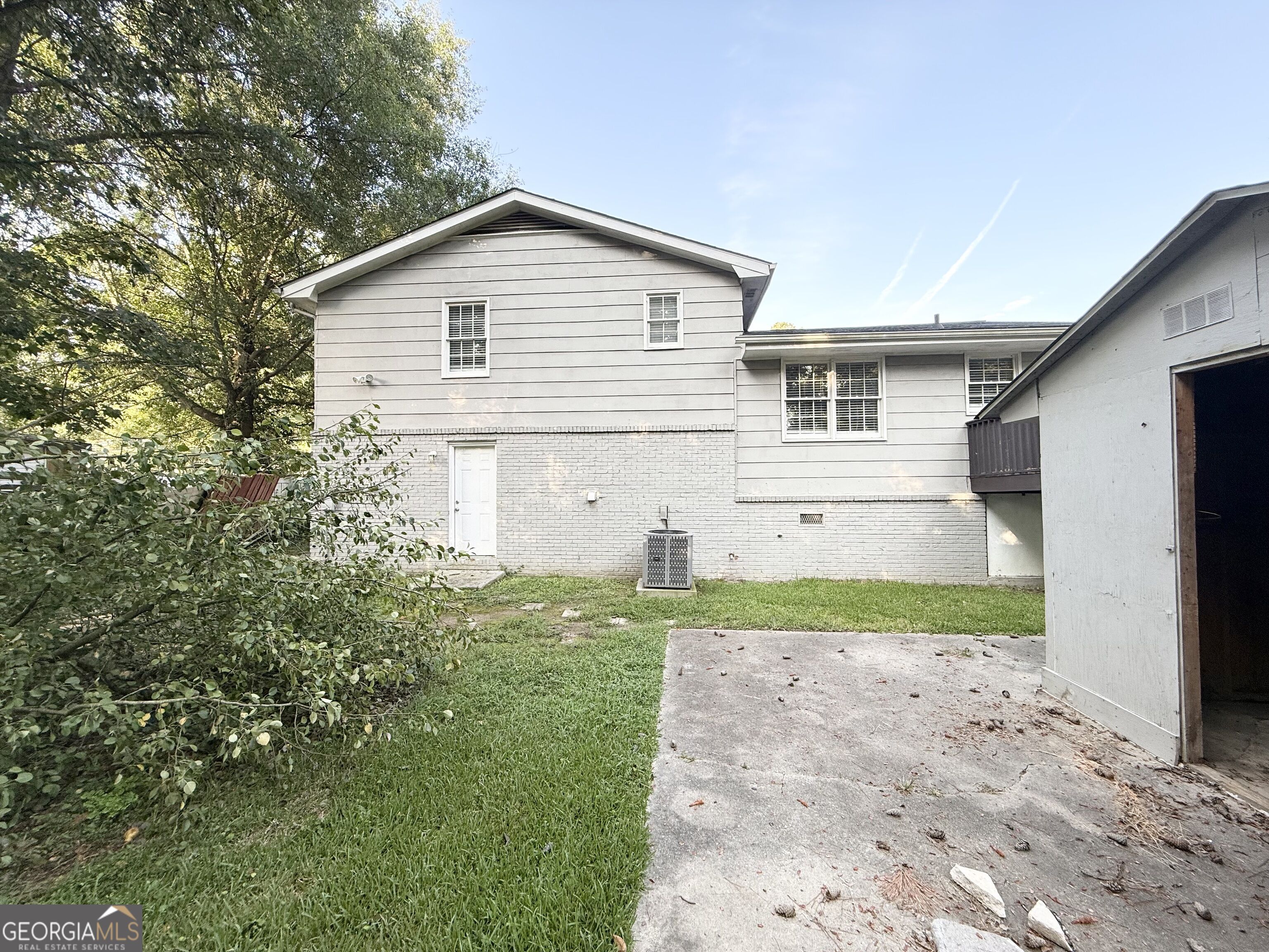6350 Connell Road Property Photo 15