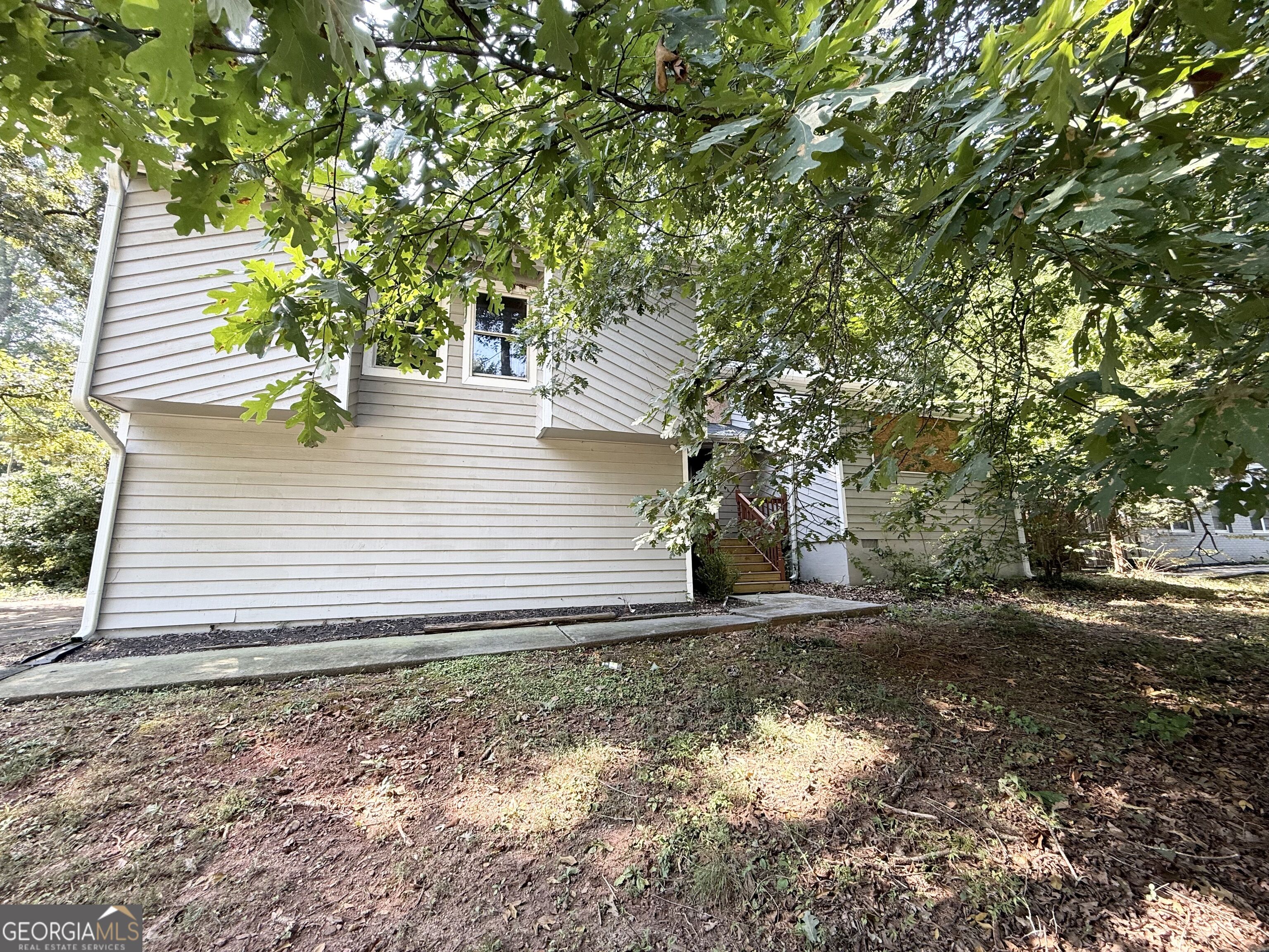 704 Lost Creek Circle Property Photo 3
