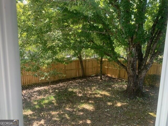 512 Shadow Moss Drive Property Photo 3