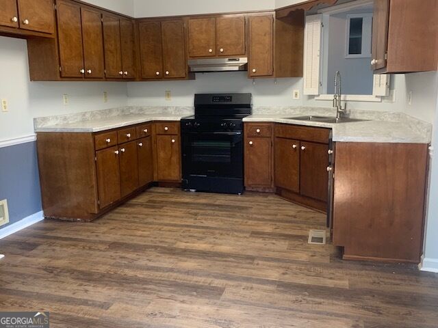 512 Shadow Moss Drive Property Photo 8