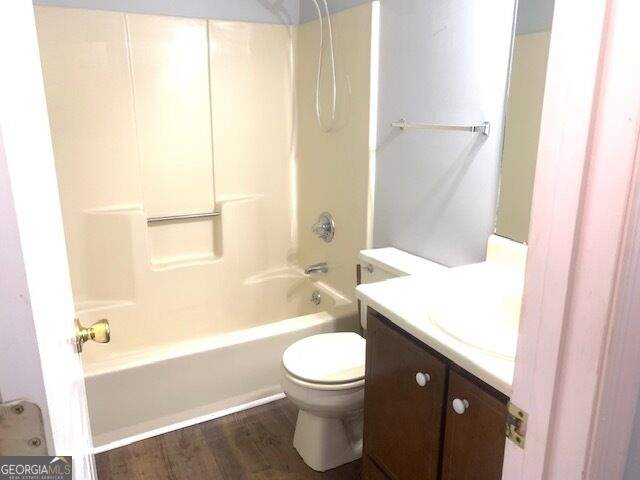 512 Shadow Moss Drive Property Photo 10