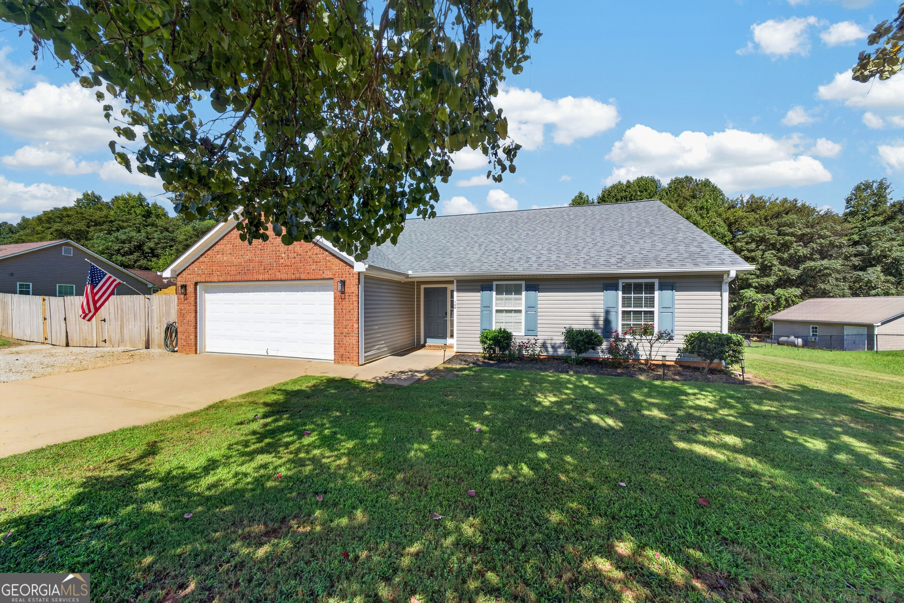 104 Oconee Meadows Lane Property Photo 3