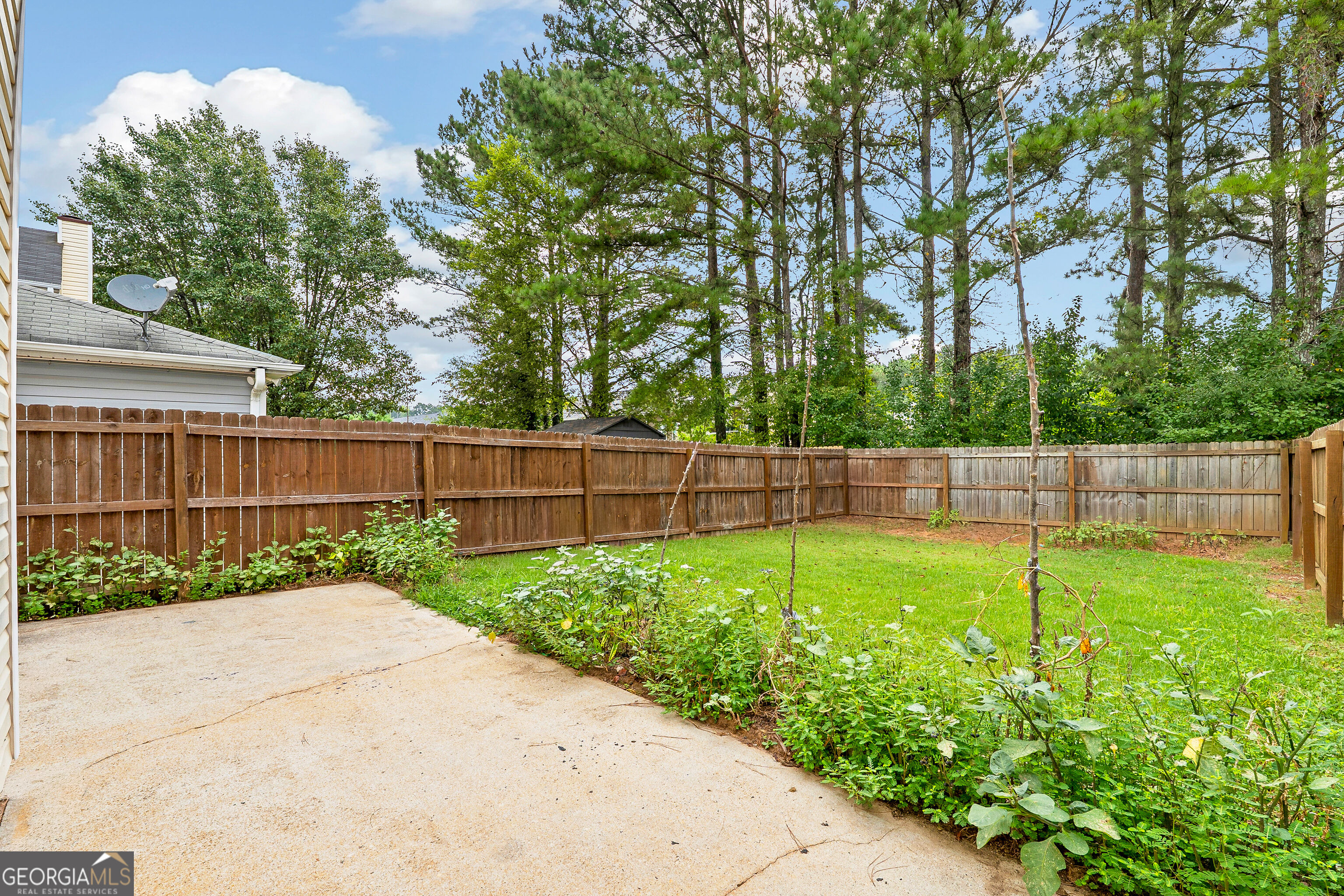3464 Lehigh Way Property Photo 3