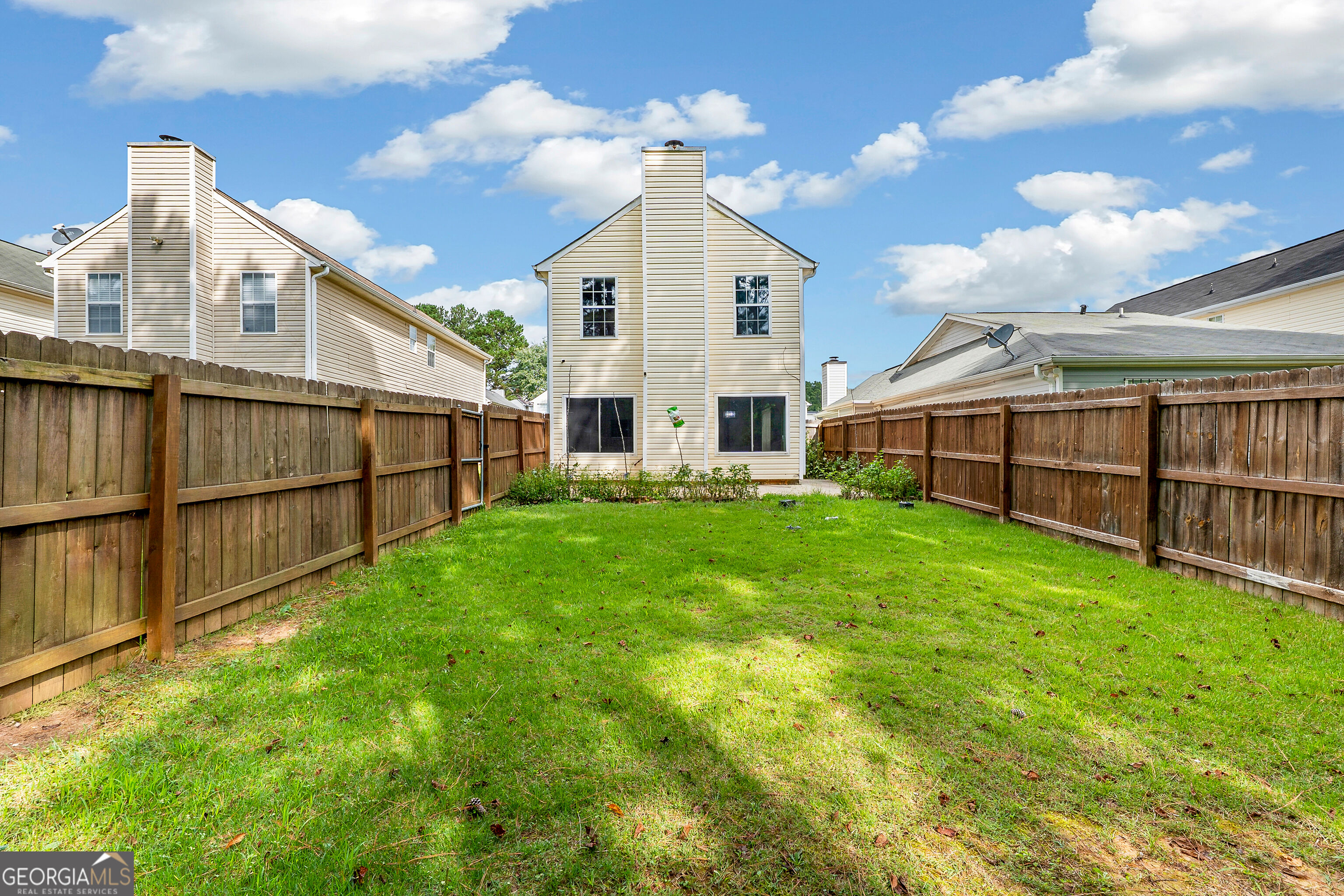 3464 Lehigh Way Property Photo 4