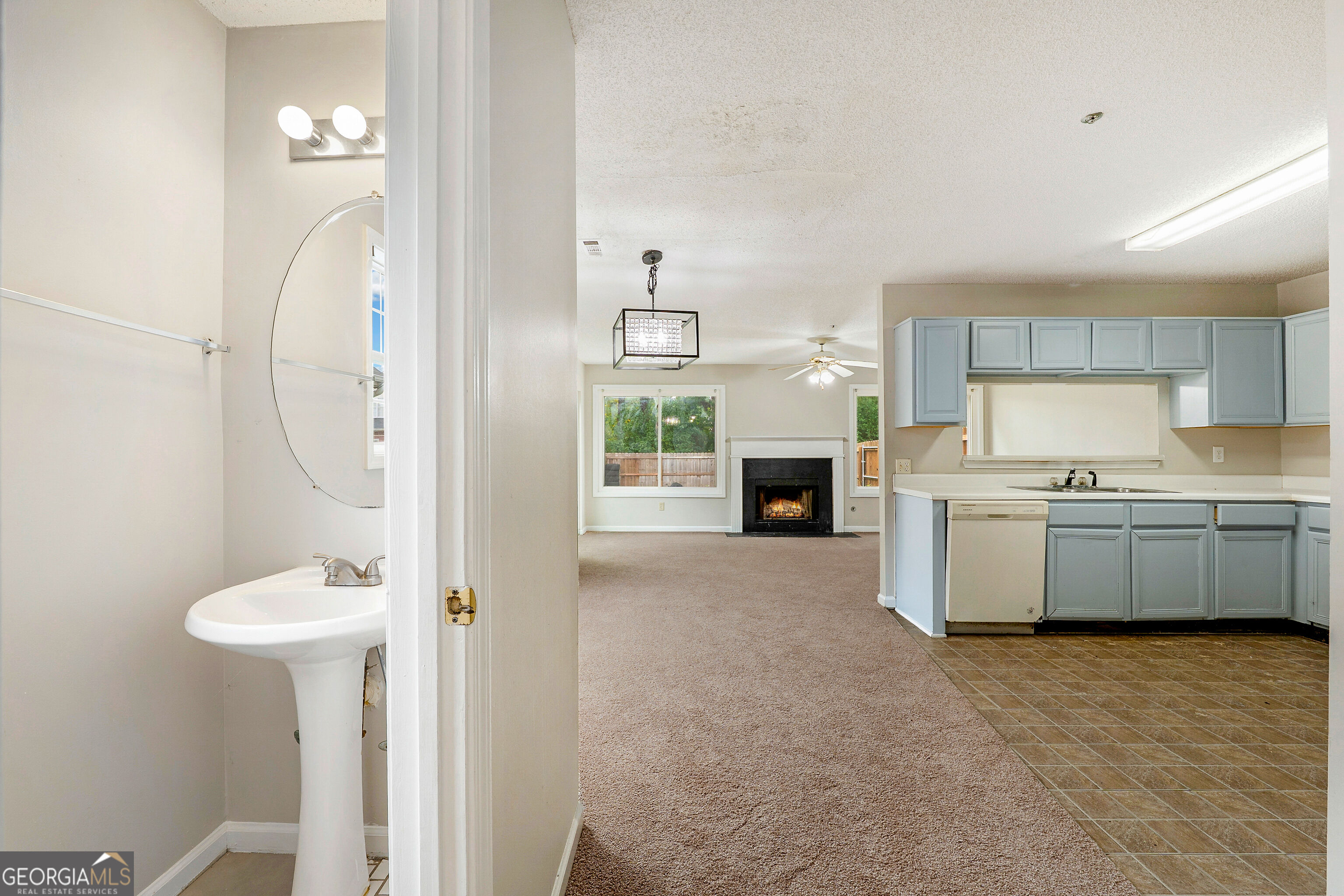 3464 Lehigh Way Property Photo 7