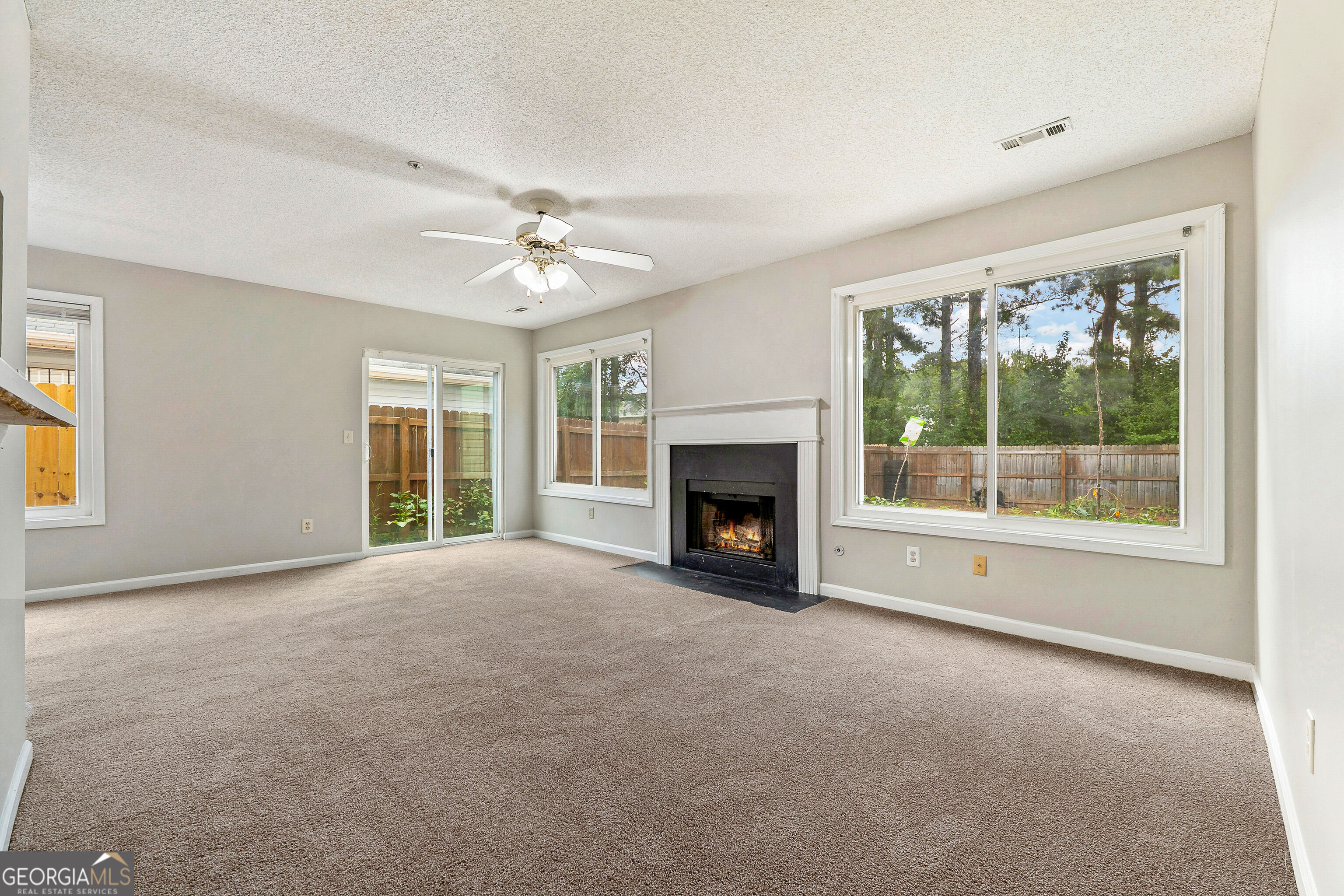 3464 Lehigh Way Property Photo 9