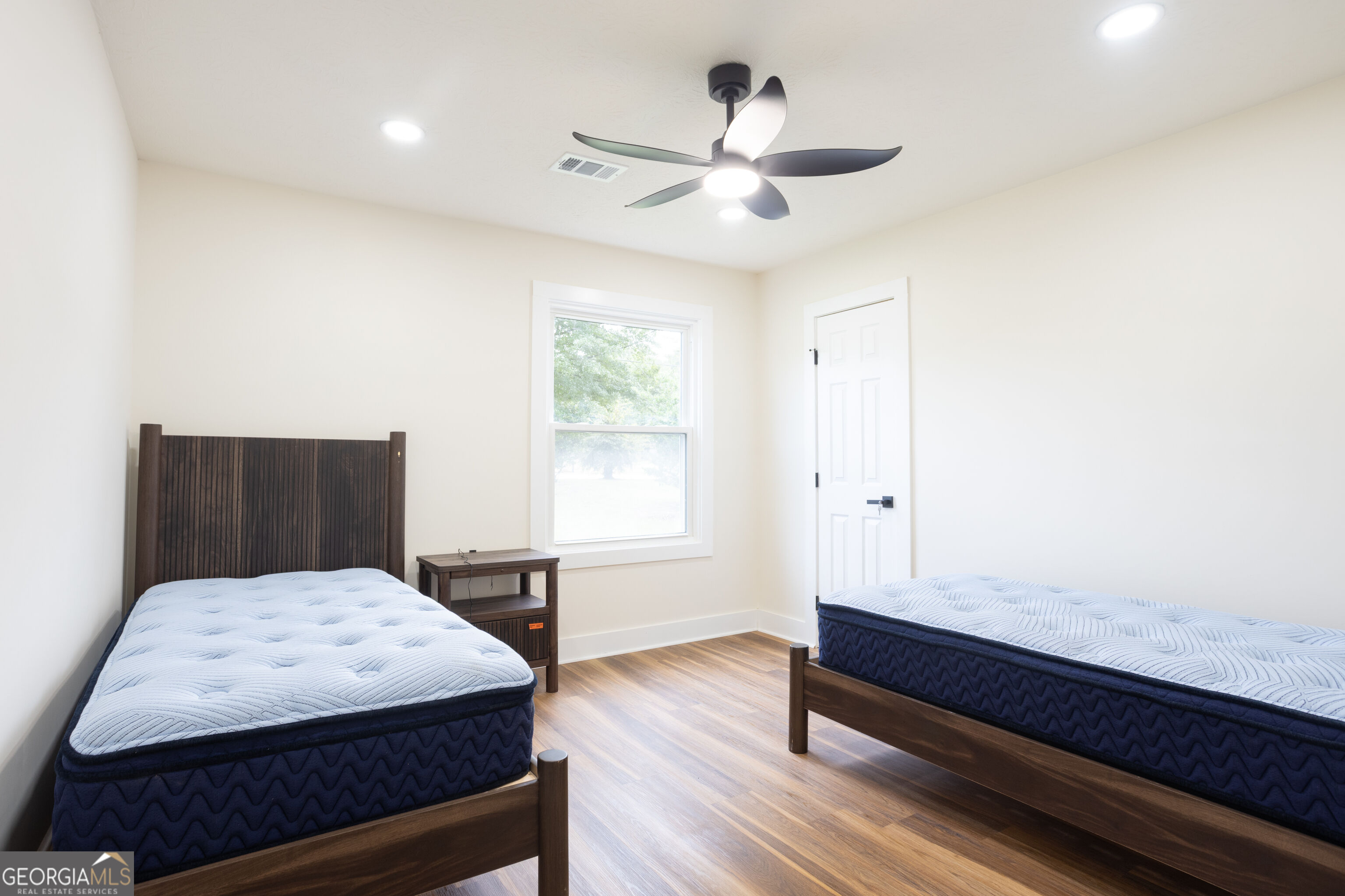 2127 Blue Creek Court Property Photo 10