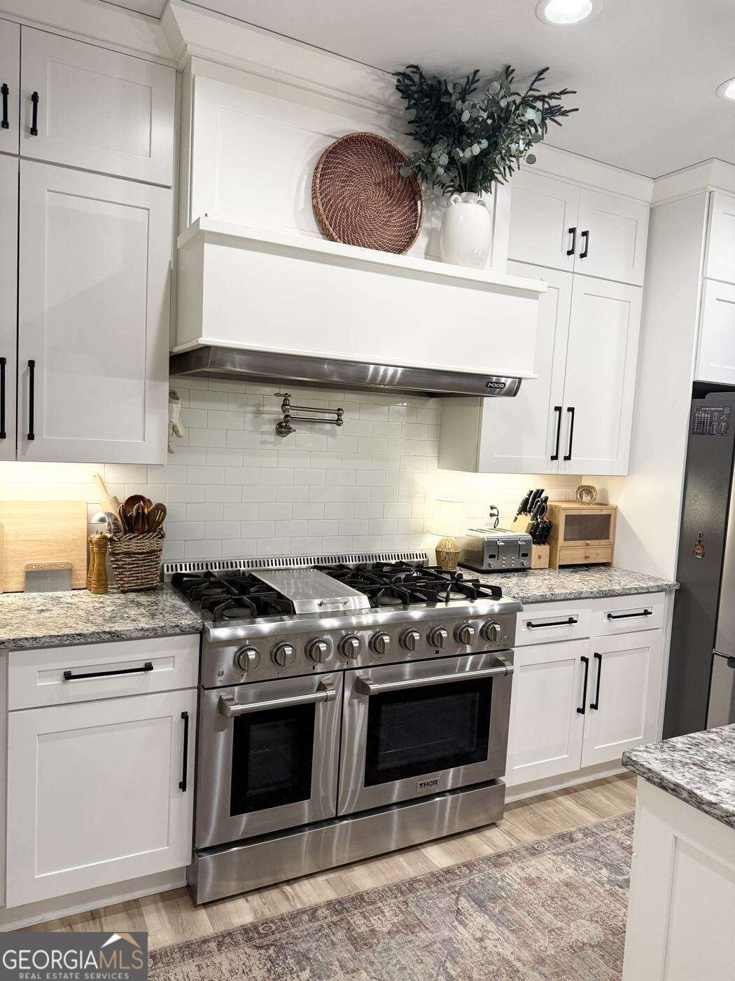 243 Sunset Circle Property Photo 8