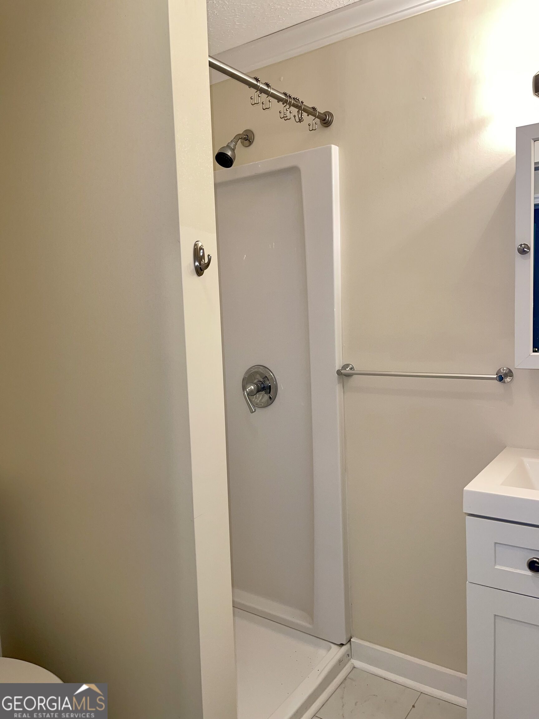1088 Forrest Boulevard Property Photo 7