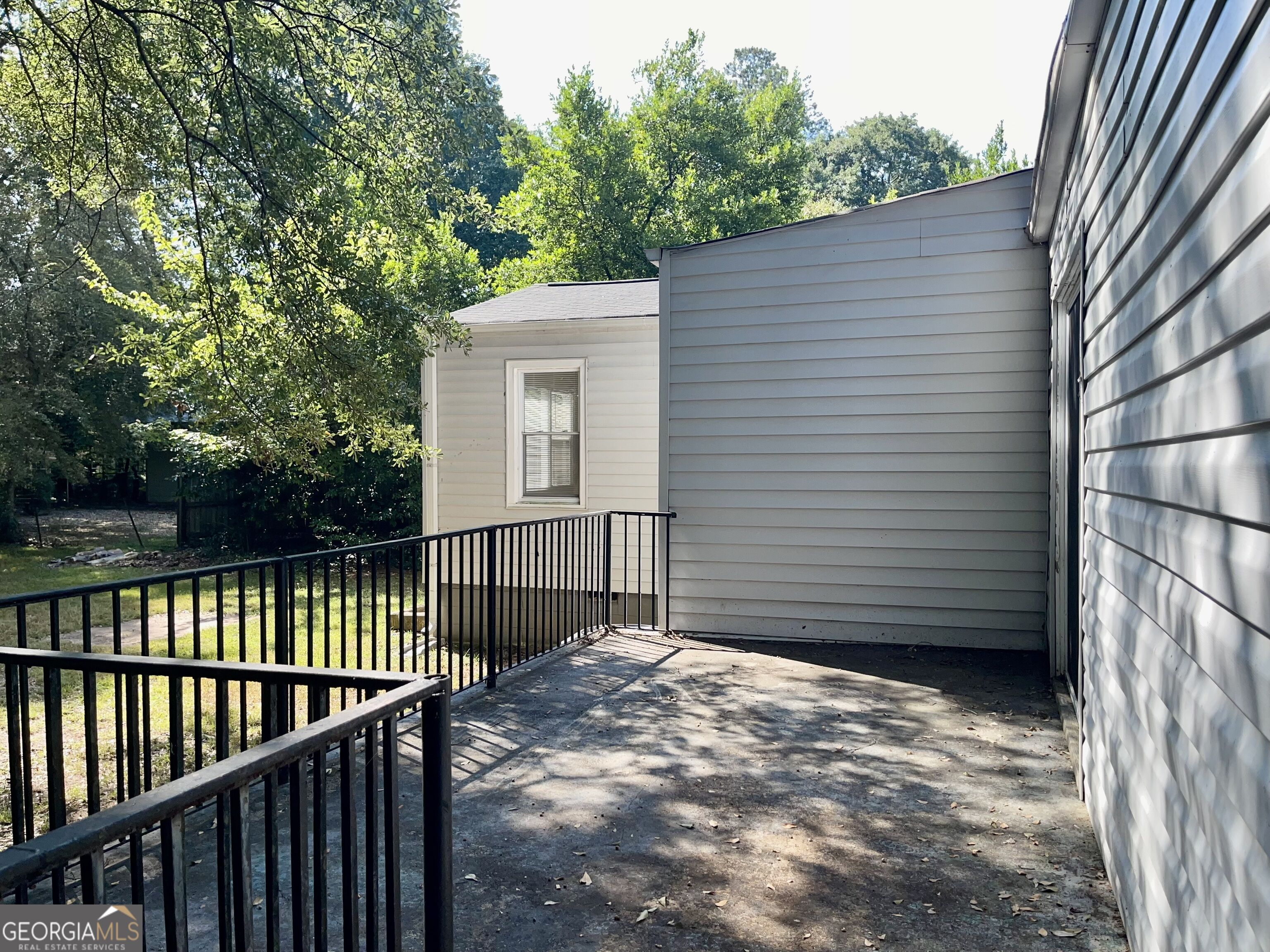 1088 Forrest Boulevard Property Photo 11