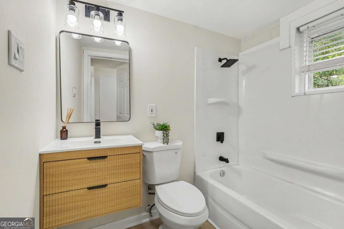 74 Hollis Terrace Nw Property Photo 9