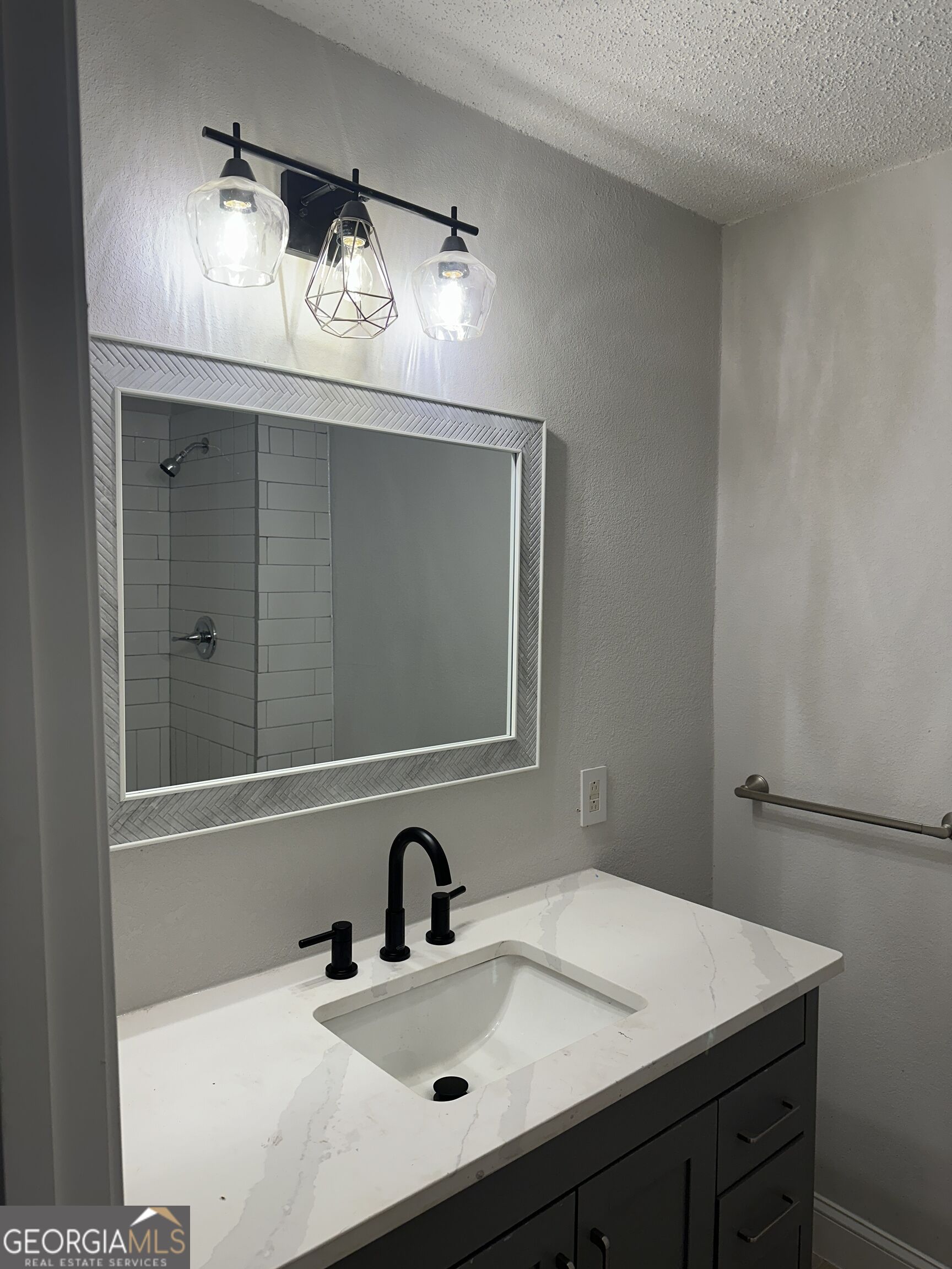 60 Edwards Street Property Photo 2