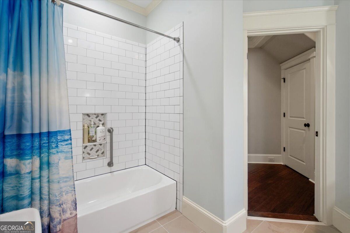 1011 Highgrove Drive Property Photo 36