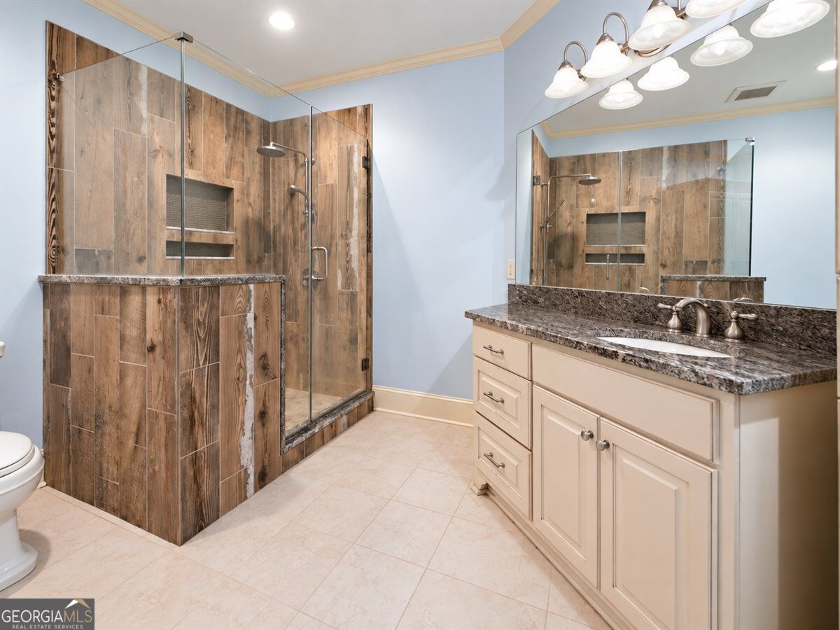 1011 Highgrove Drive Property Photo 39