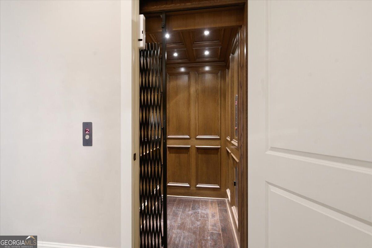 1011 Highgrove Drive Property Photo 42