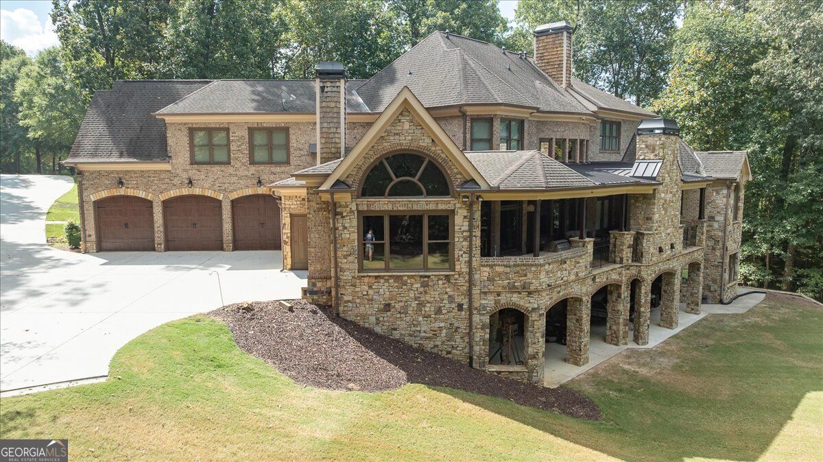 1011 Highgrove Drive Property Photo 57