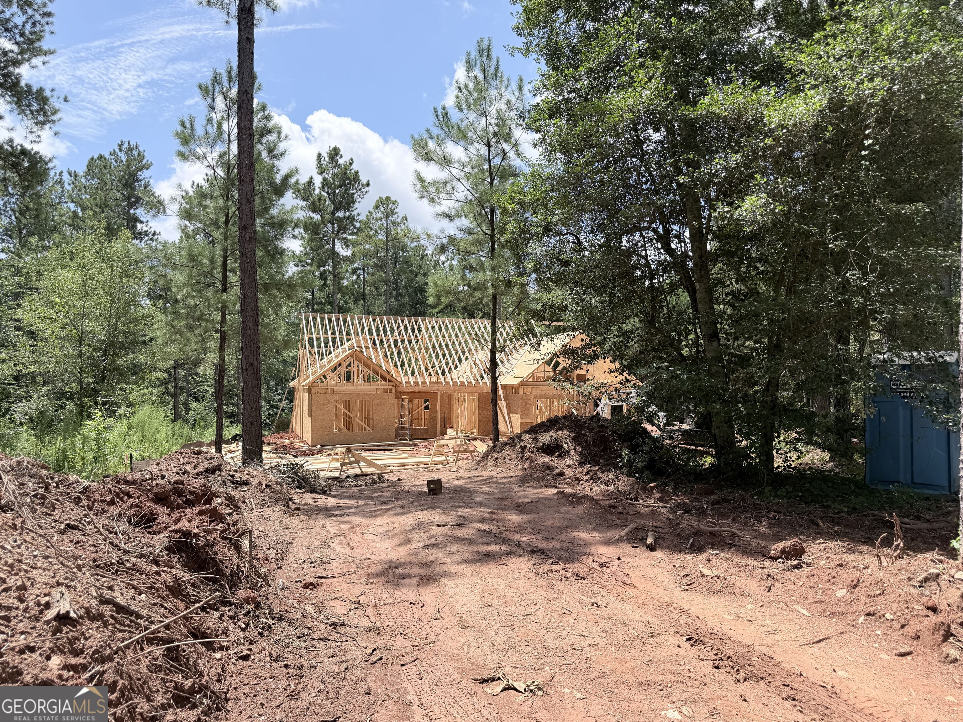 1044 Hornets Bridge Drive Property Photo 3