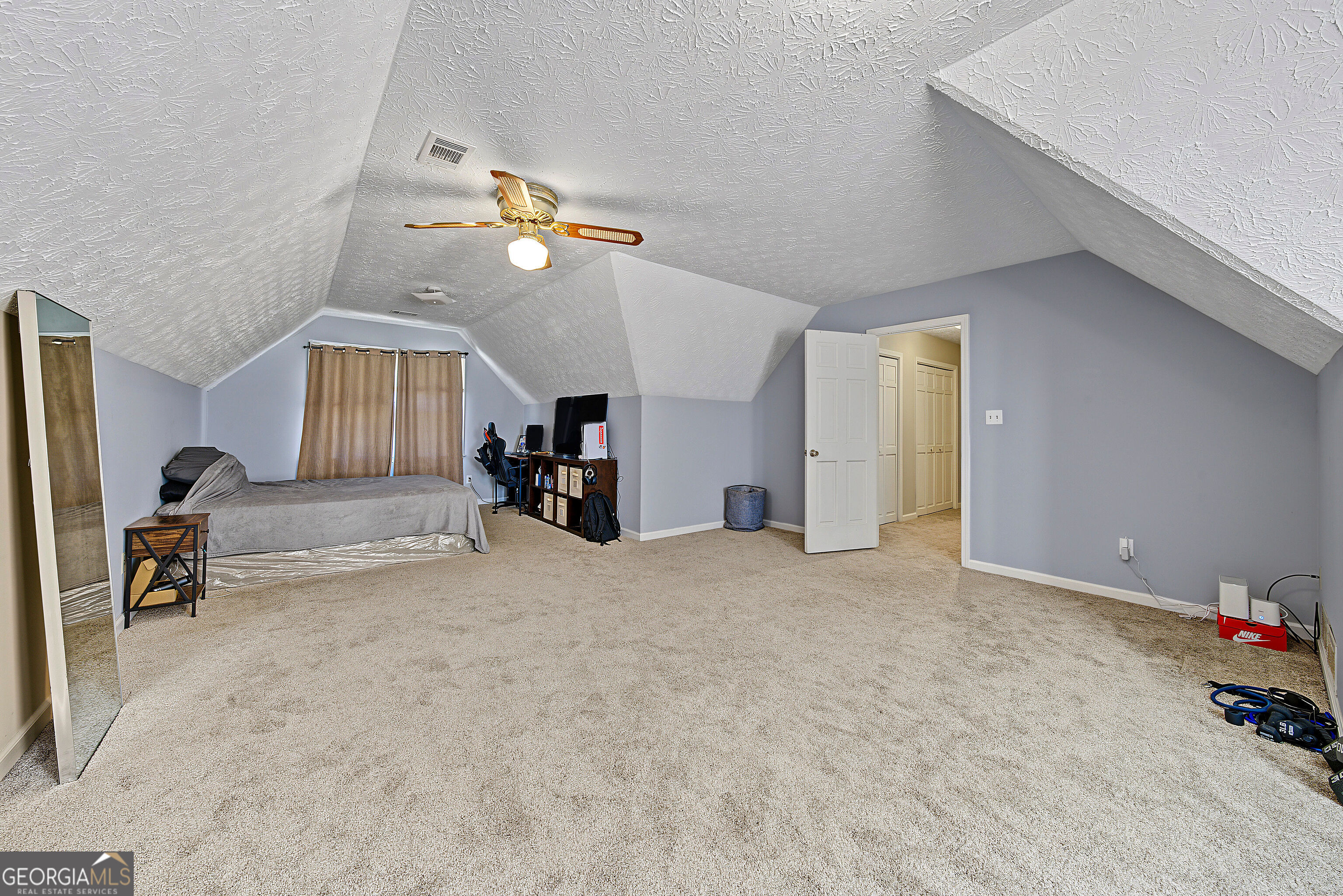 330 Laurelwood Drive Property Photo 15