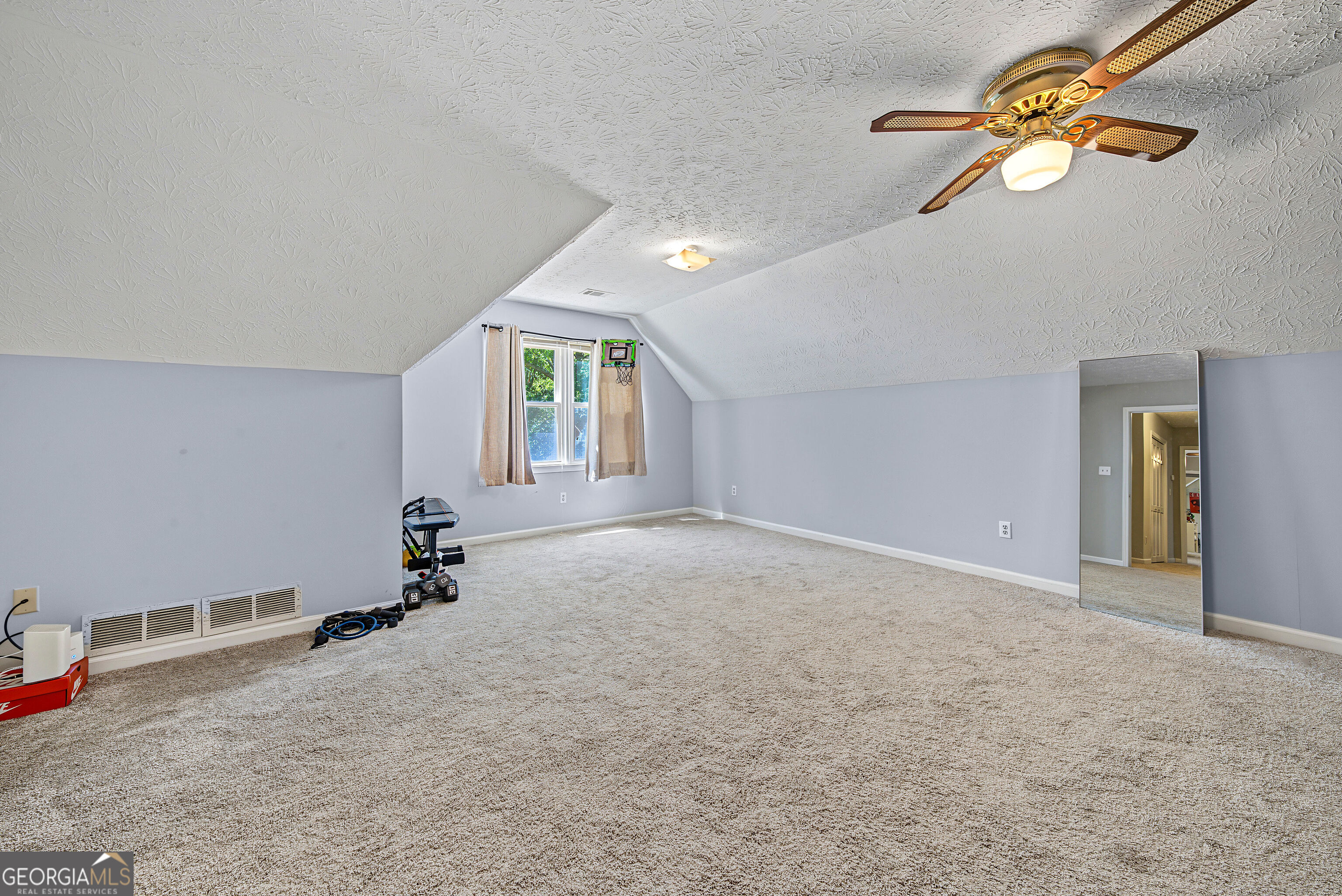 330 Laurelwood Drive Property Photo 22