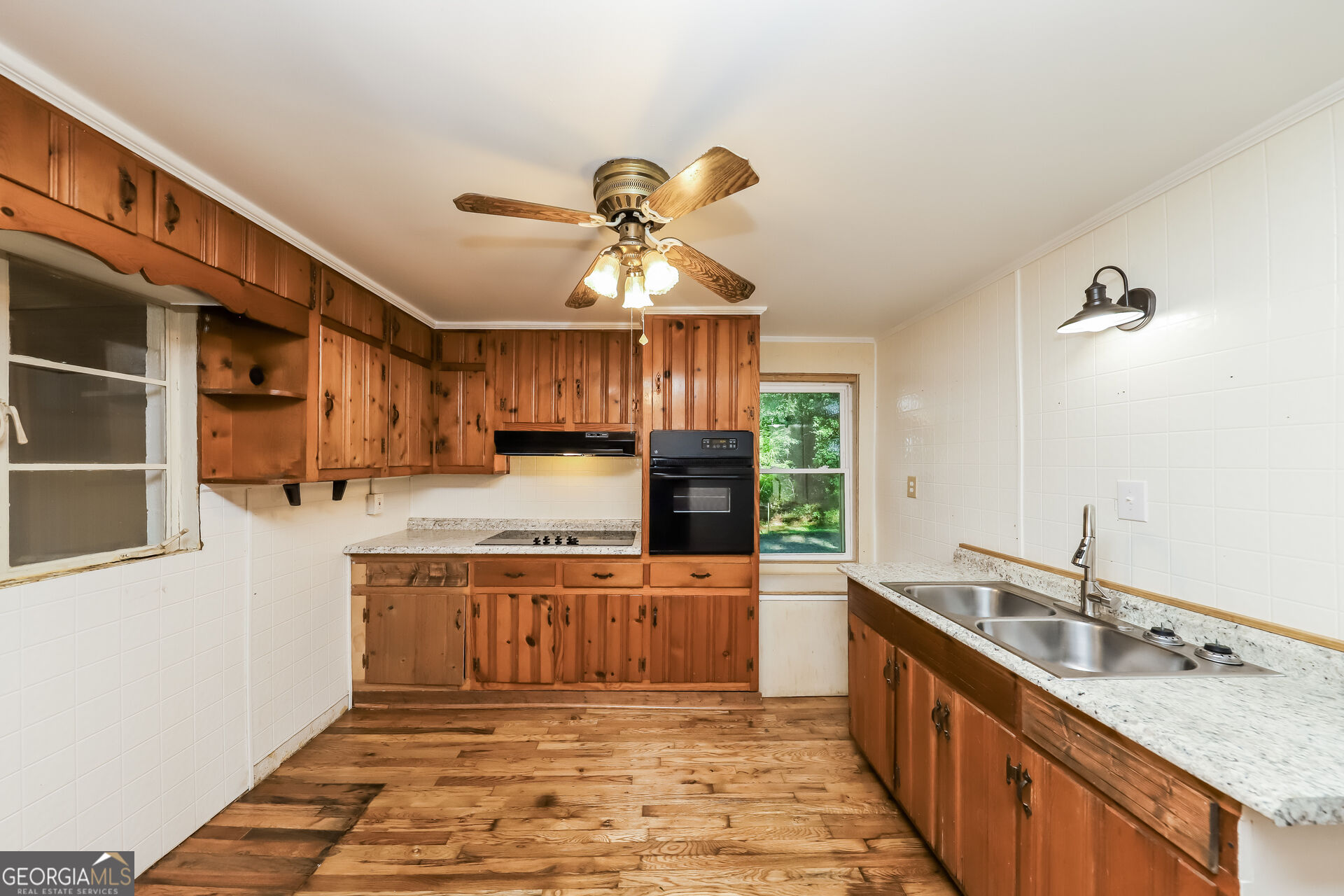 113 Eason Street Property Photo 2