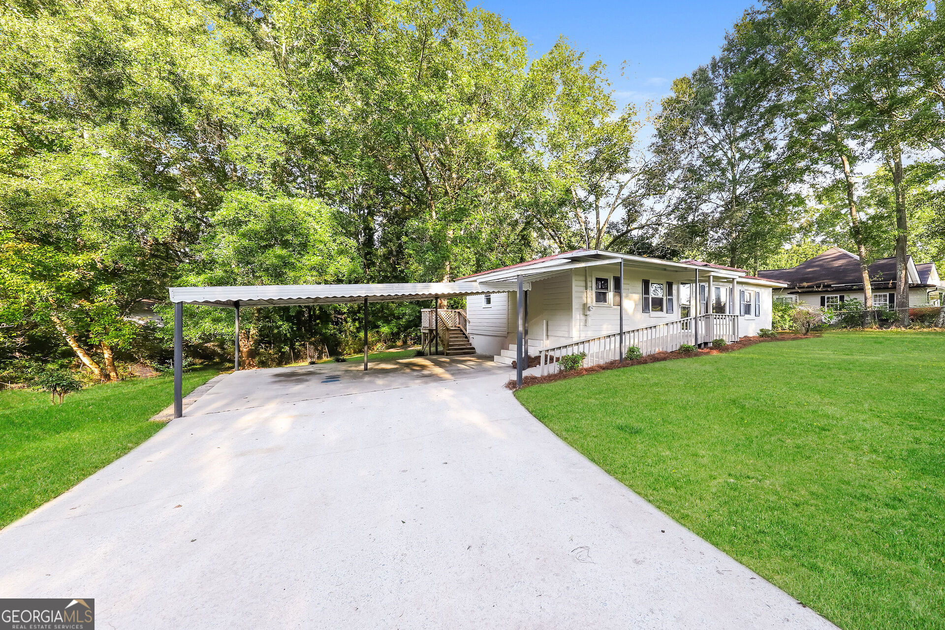 113 Eason Street Property Photo 17