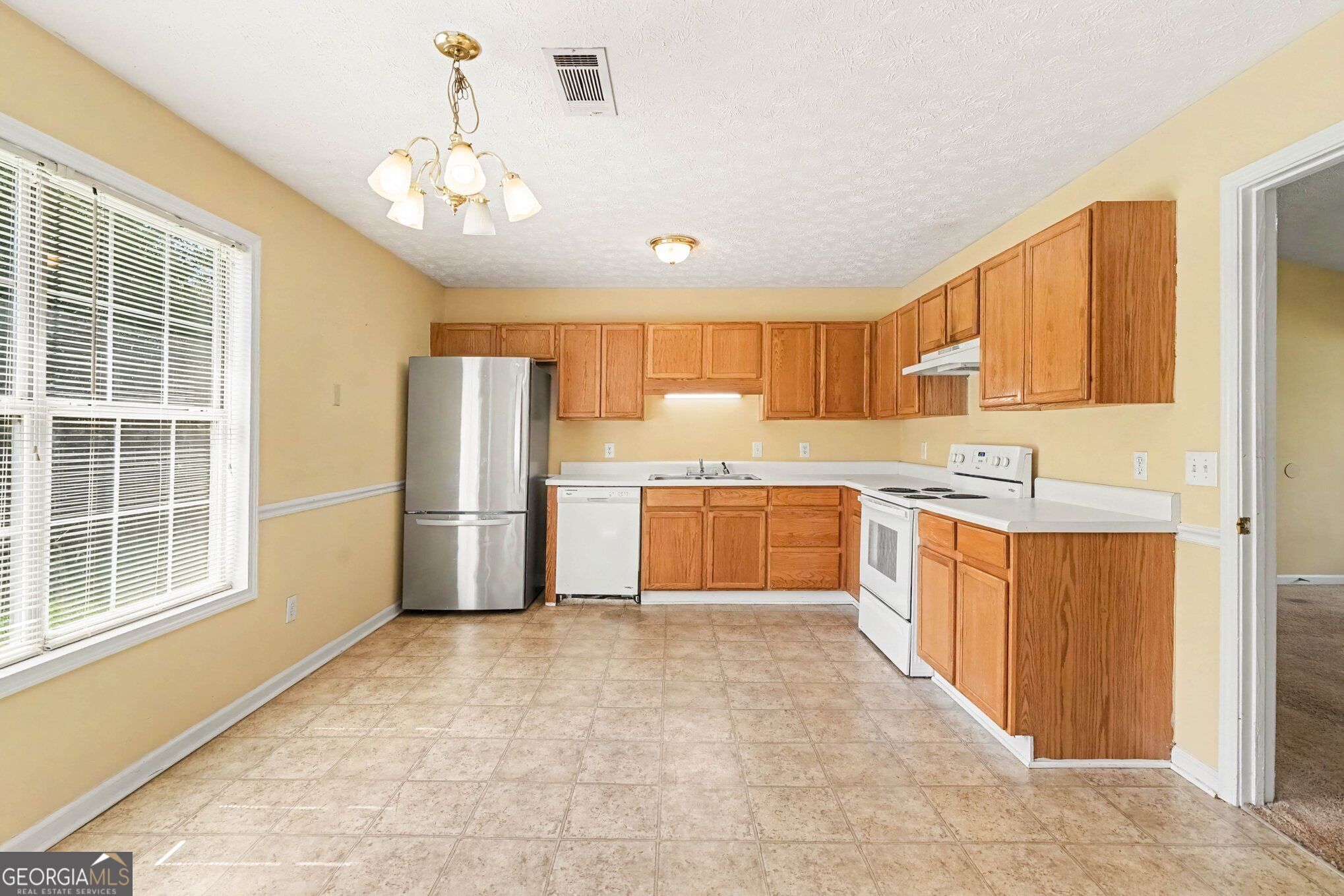 2027 Providence Road Property Photo 11