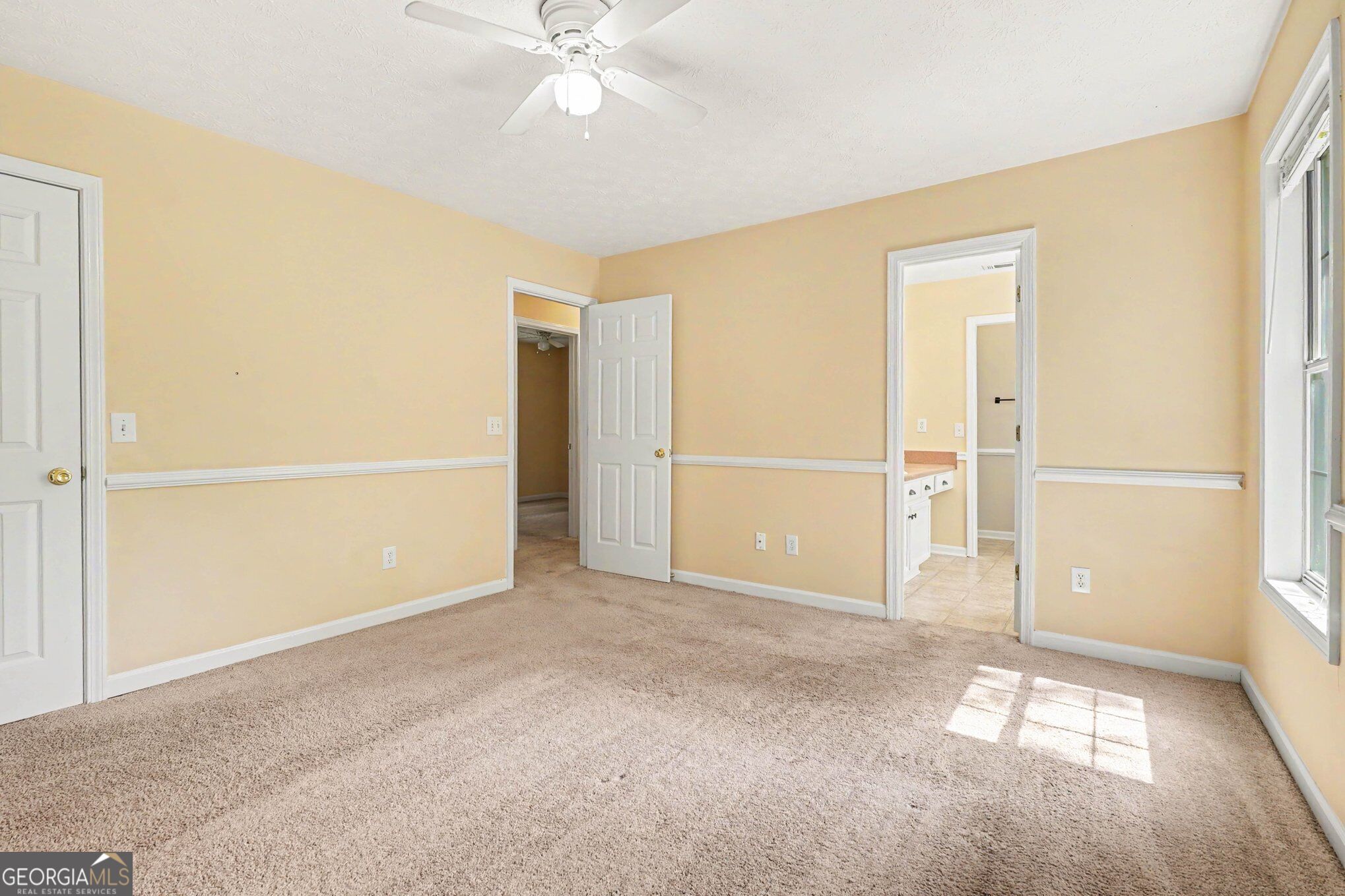 2027 Providence Road Property Photo 13