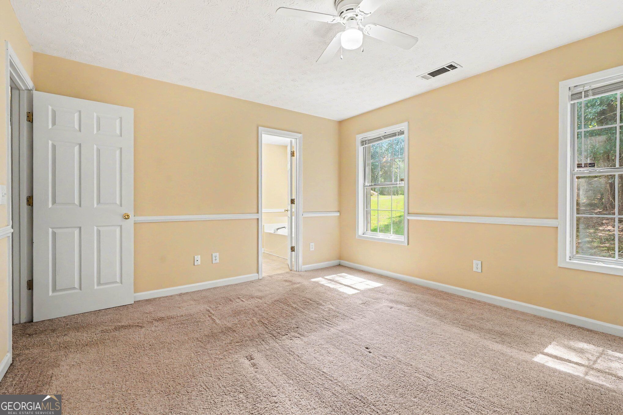 2027 Providence Road Property Photo 14