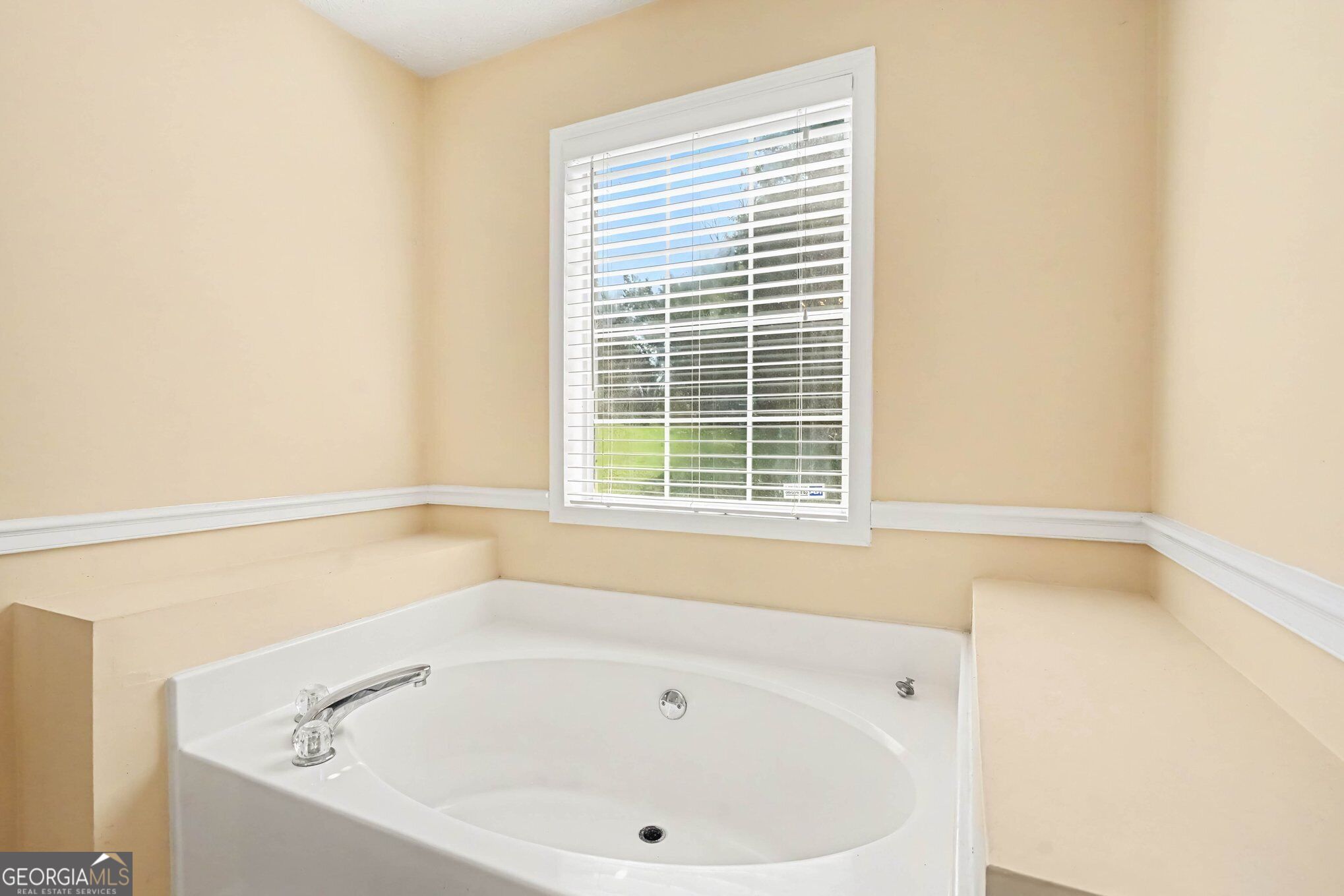 2027 Providence Road Property Photo 18