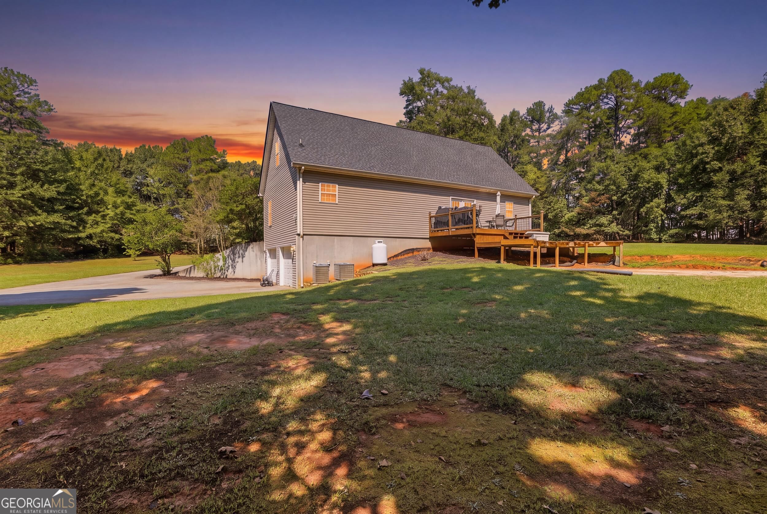 2952 Rock Creek Road Property Photo 3
