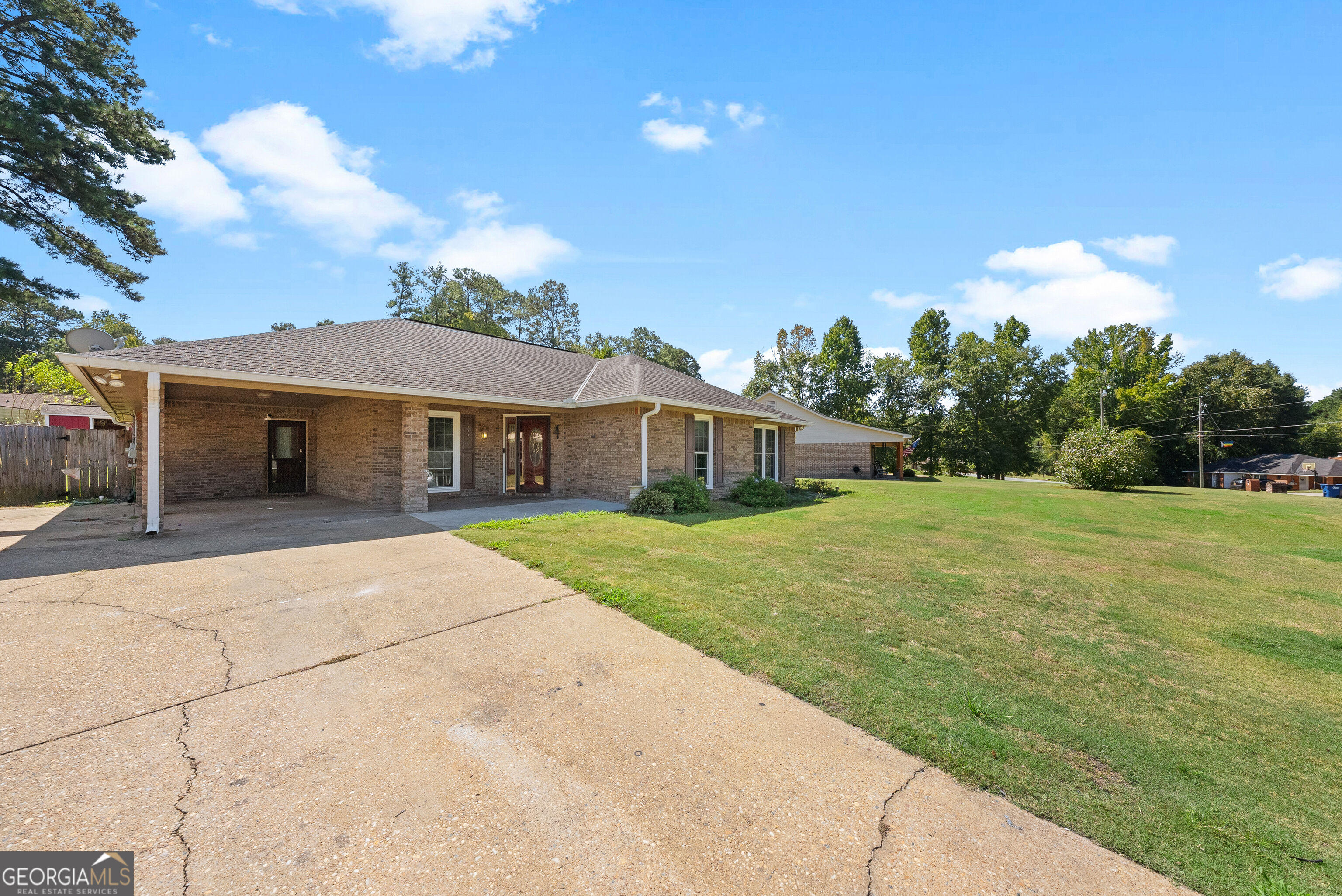417 Lee Road 309 Property Photo 4