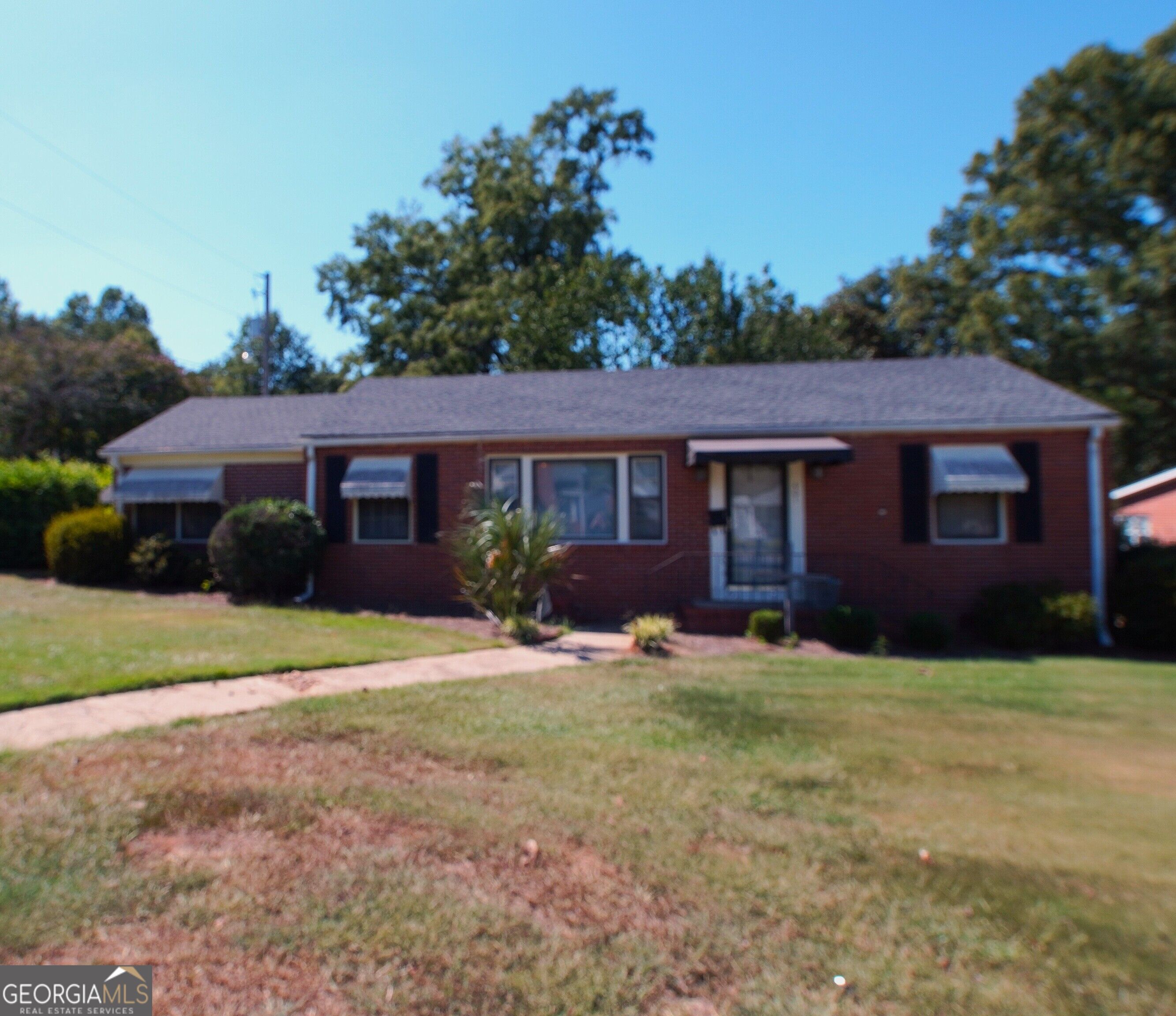 401 North Harris St Property Photo 1