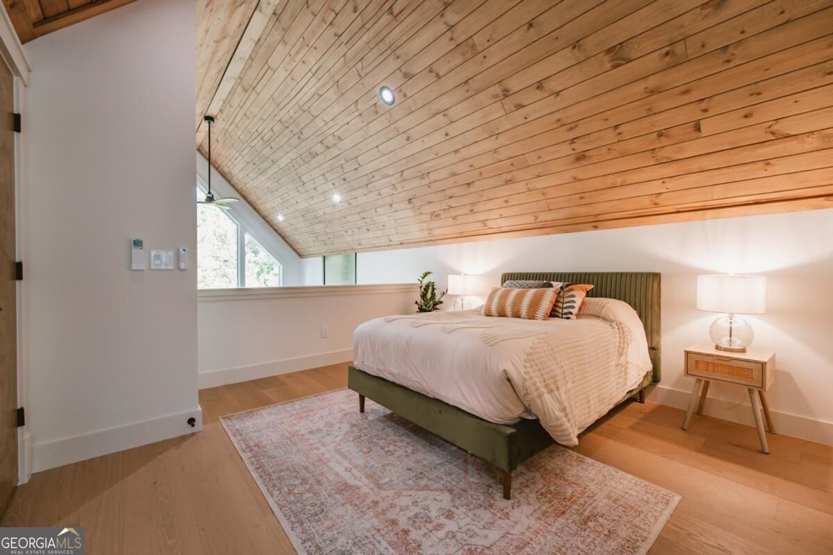 65 This Way Property Photo 16