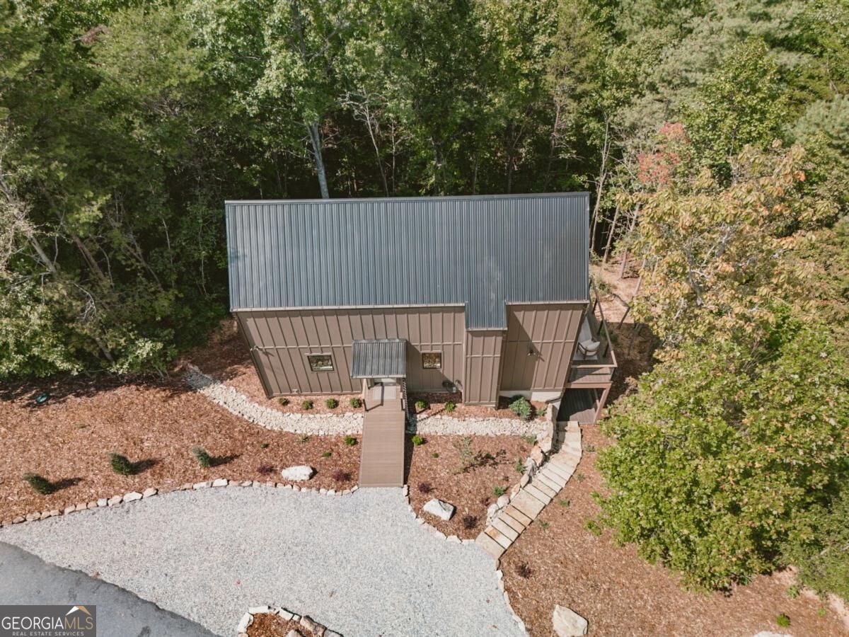 65 This Way Property Photo 33