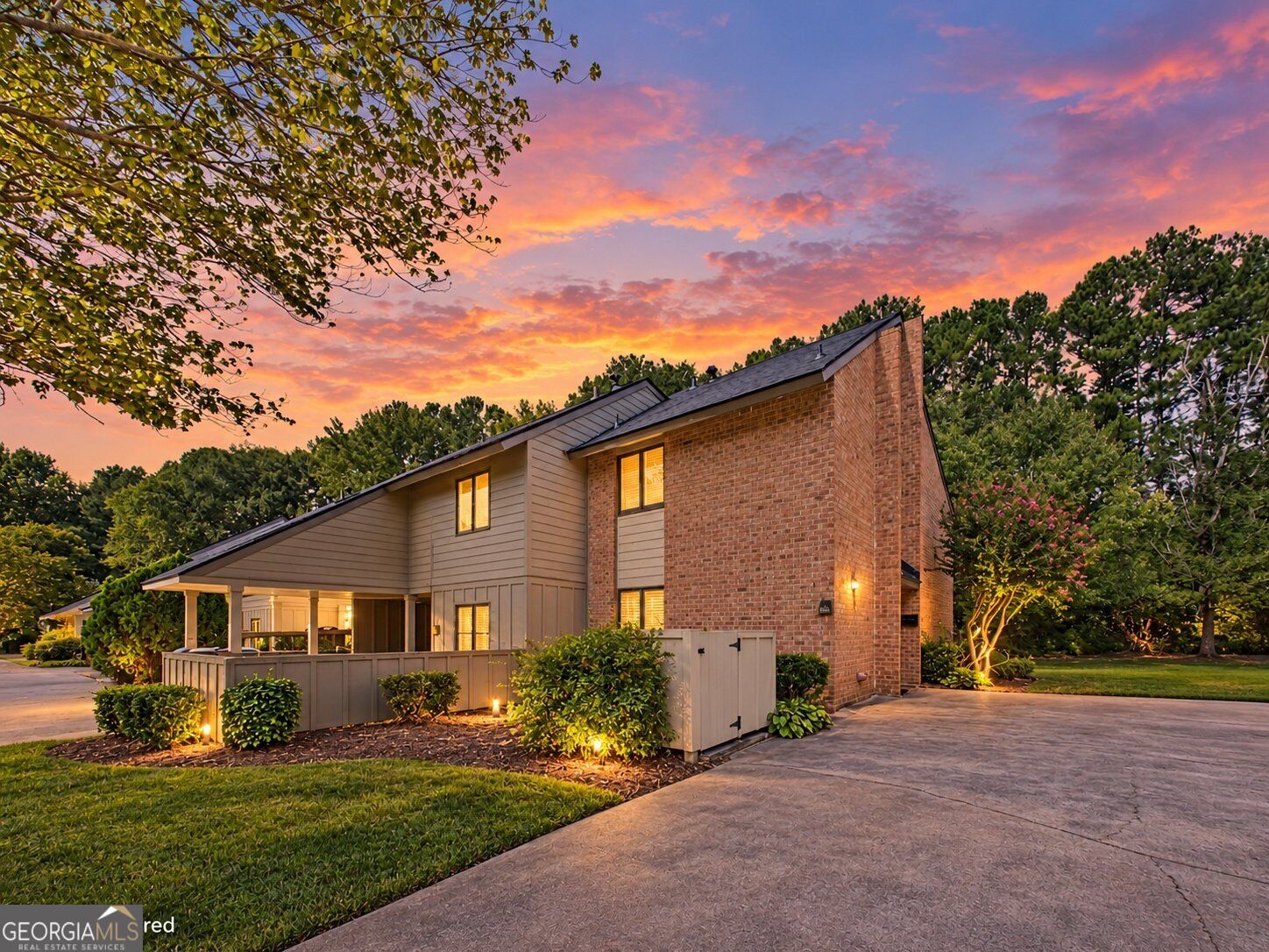 2483 Cedar Canyon Road Se Property Photo 1