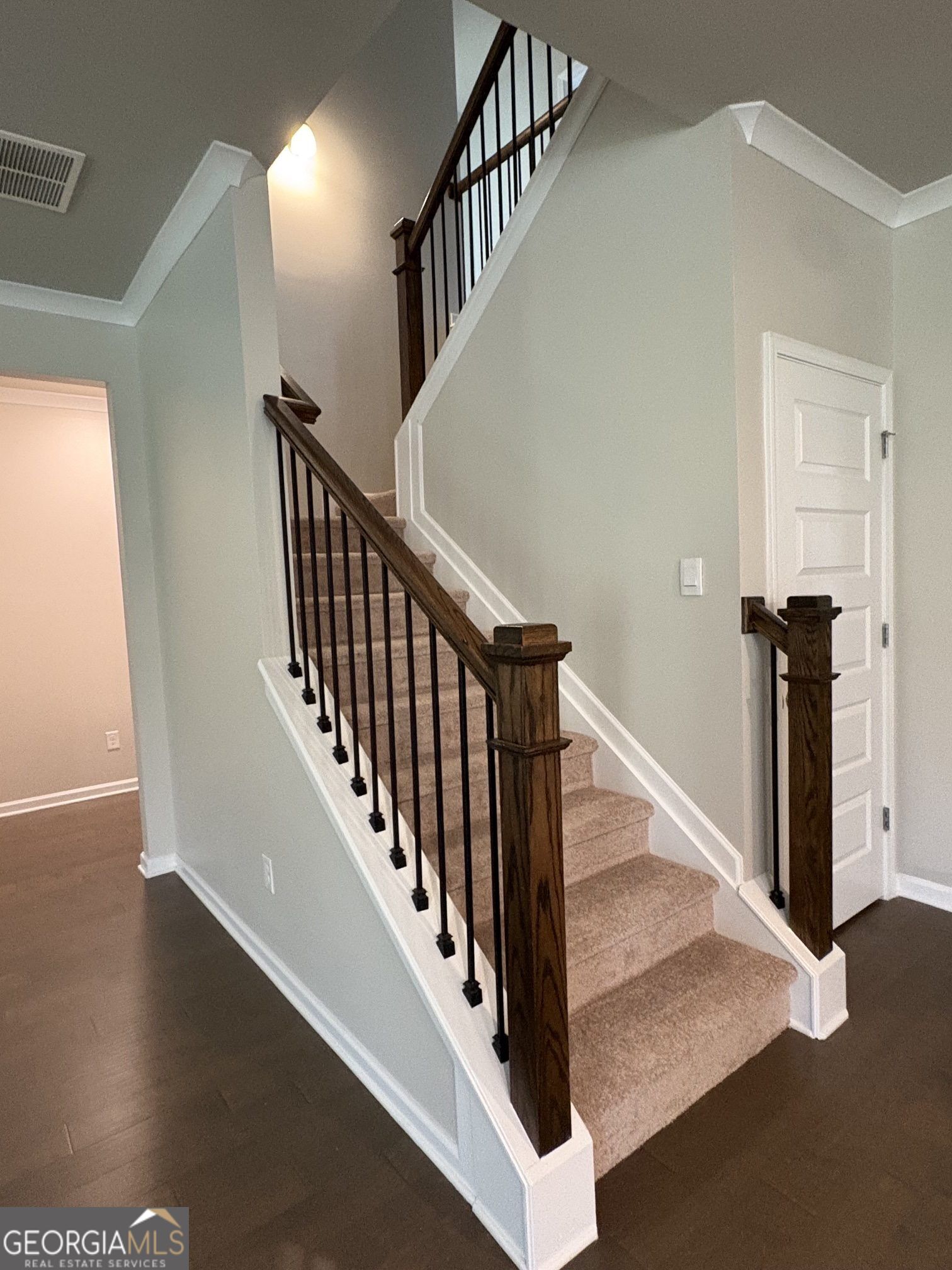 200 Darien Drive Property Photo 15