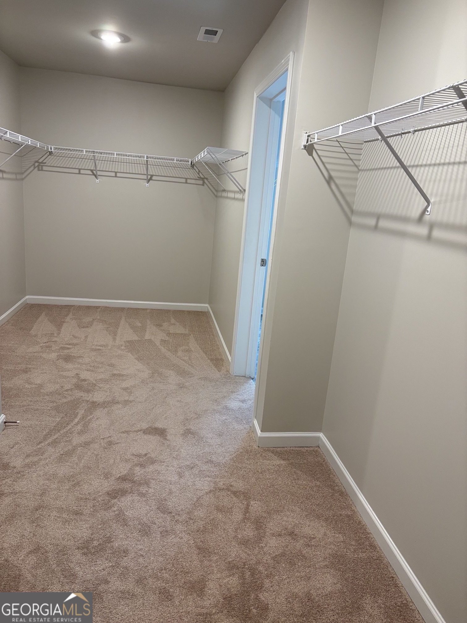 200 Darien Drive Property Photo 23