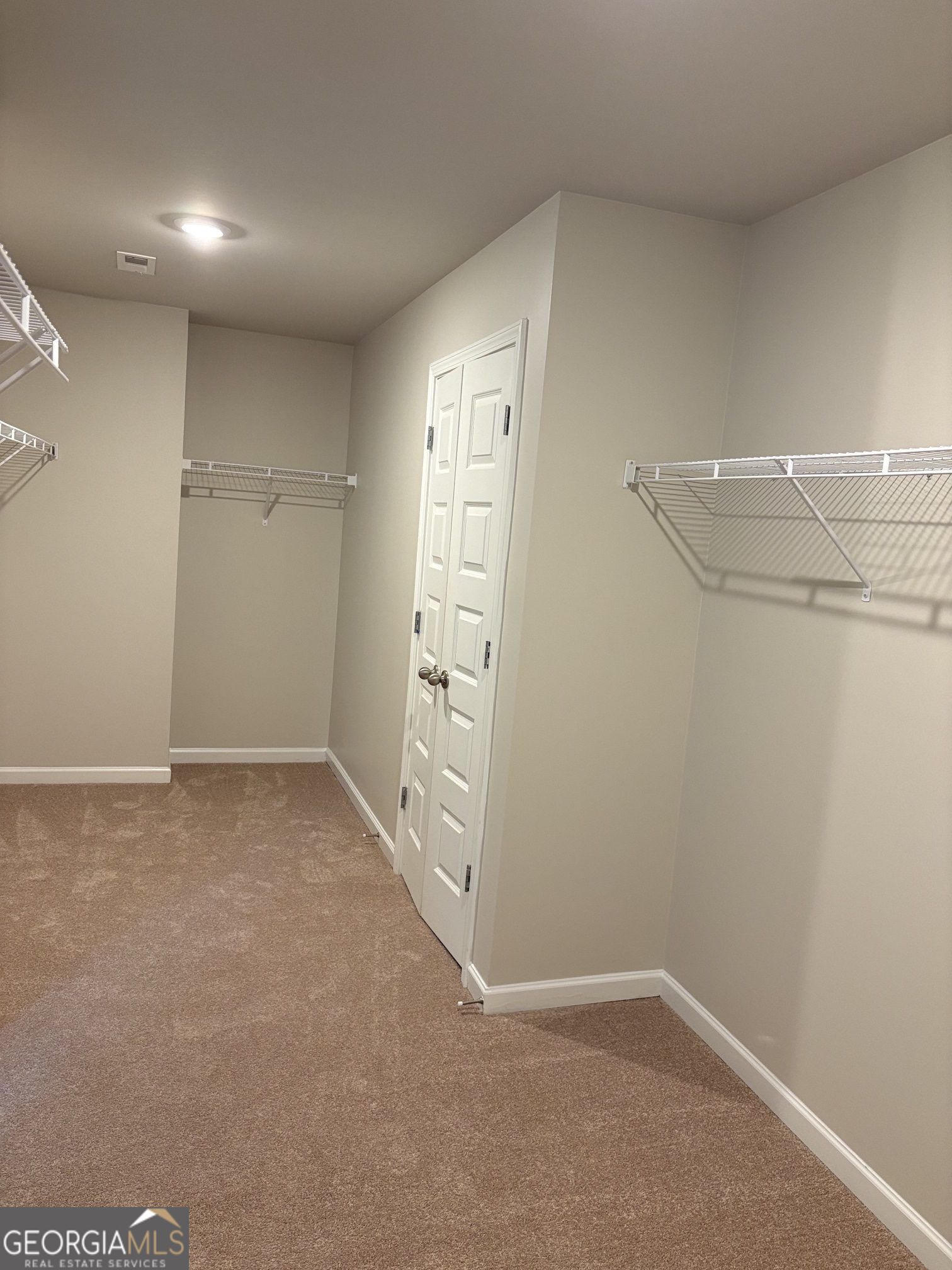 200 Darien Drive Property Photo 24