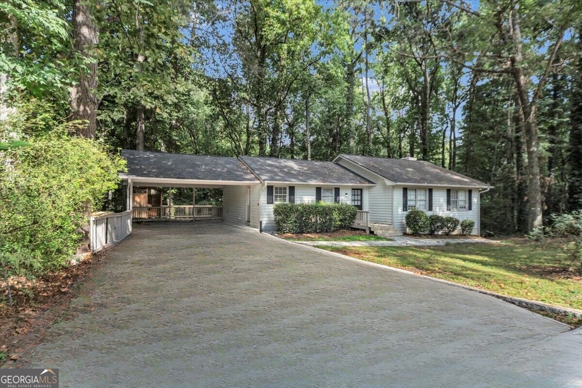 1865 Oak Ridge Way Nw Property Photo 1