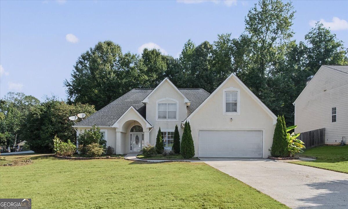 200 Kensington Trace Property Photo 1