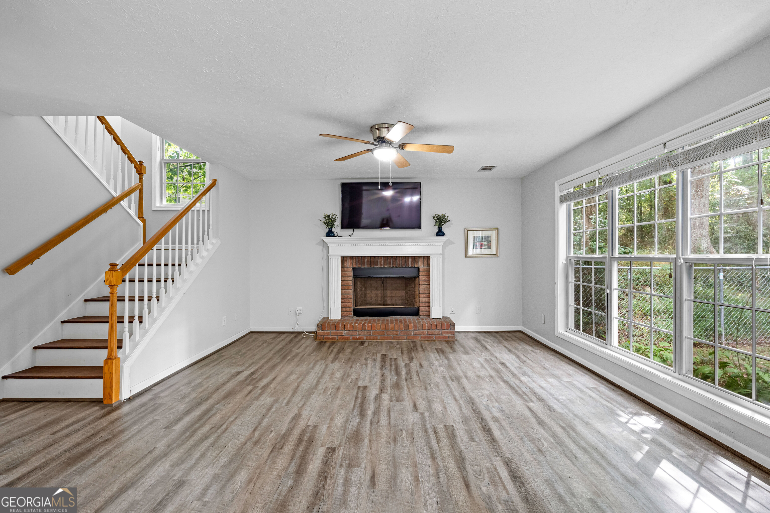 205 Foxdale Court Property Photo 4