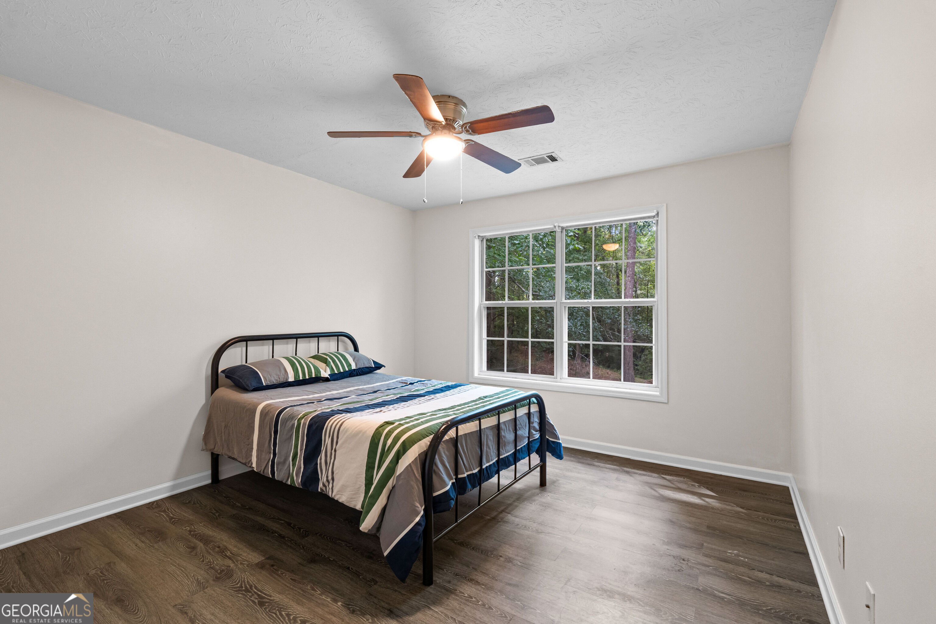 205 Foxdale Court Property Photo 28