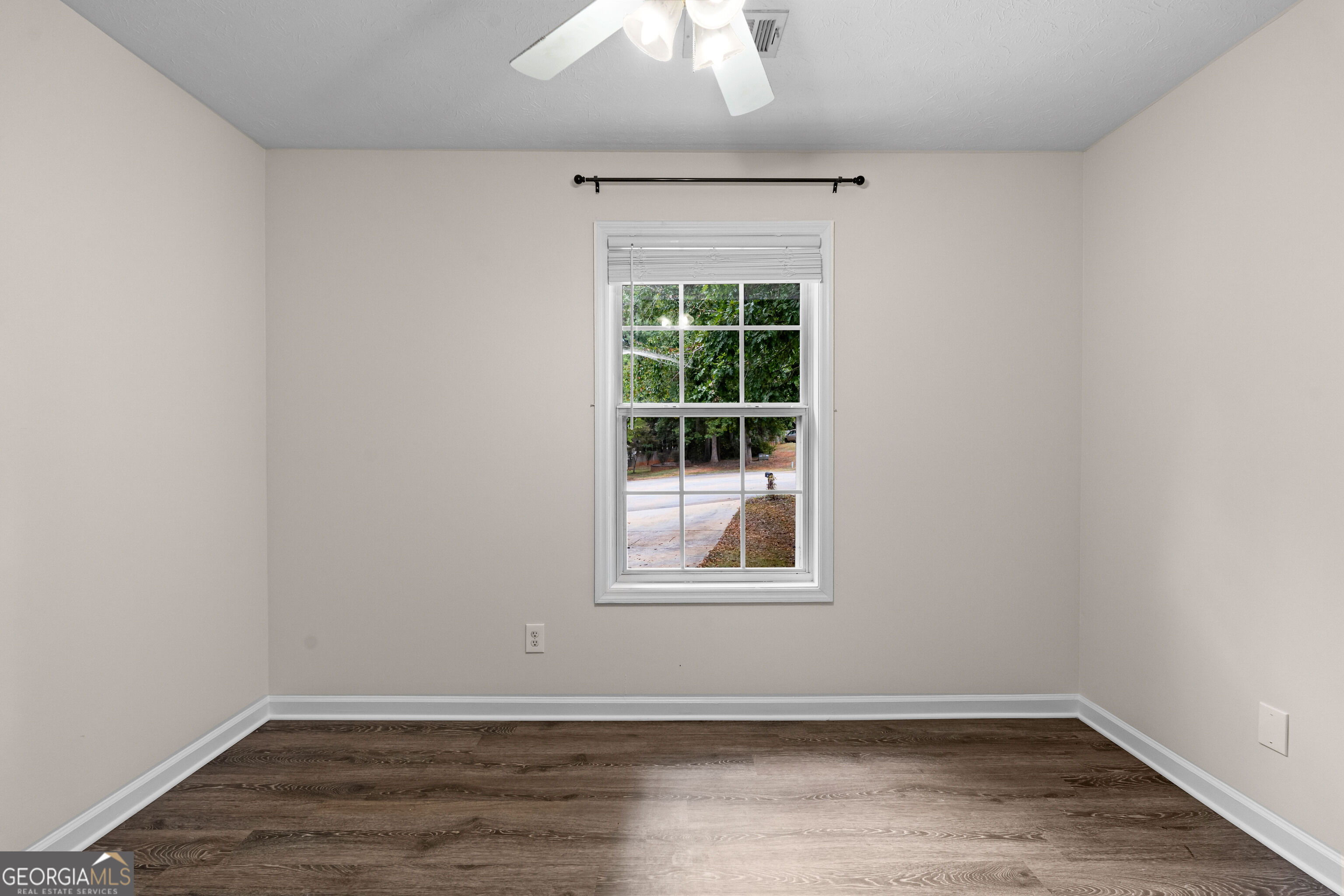 205 Foxdale Court Property Photo 35