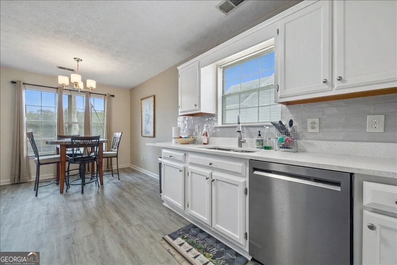 6574 Oak Mill Court Property Photo 3