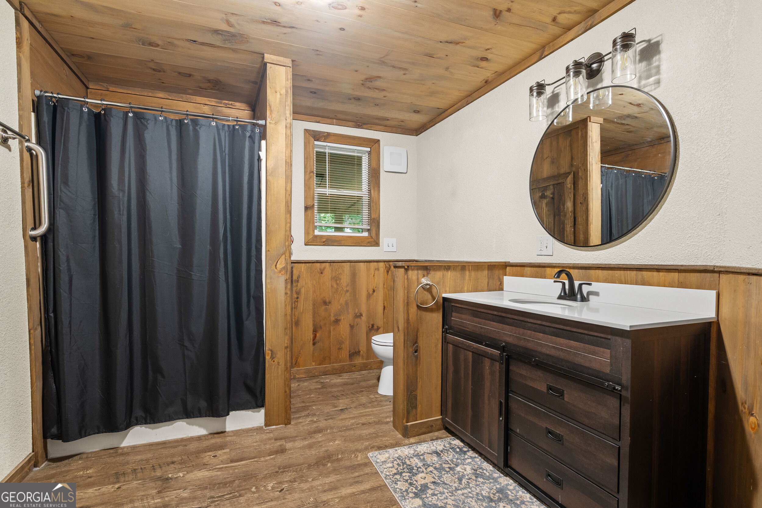 4326 White Oak Drive Property Photo 14