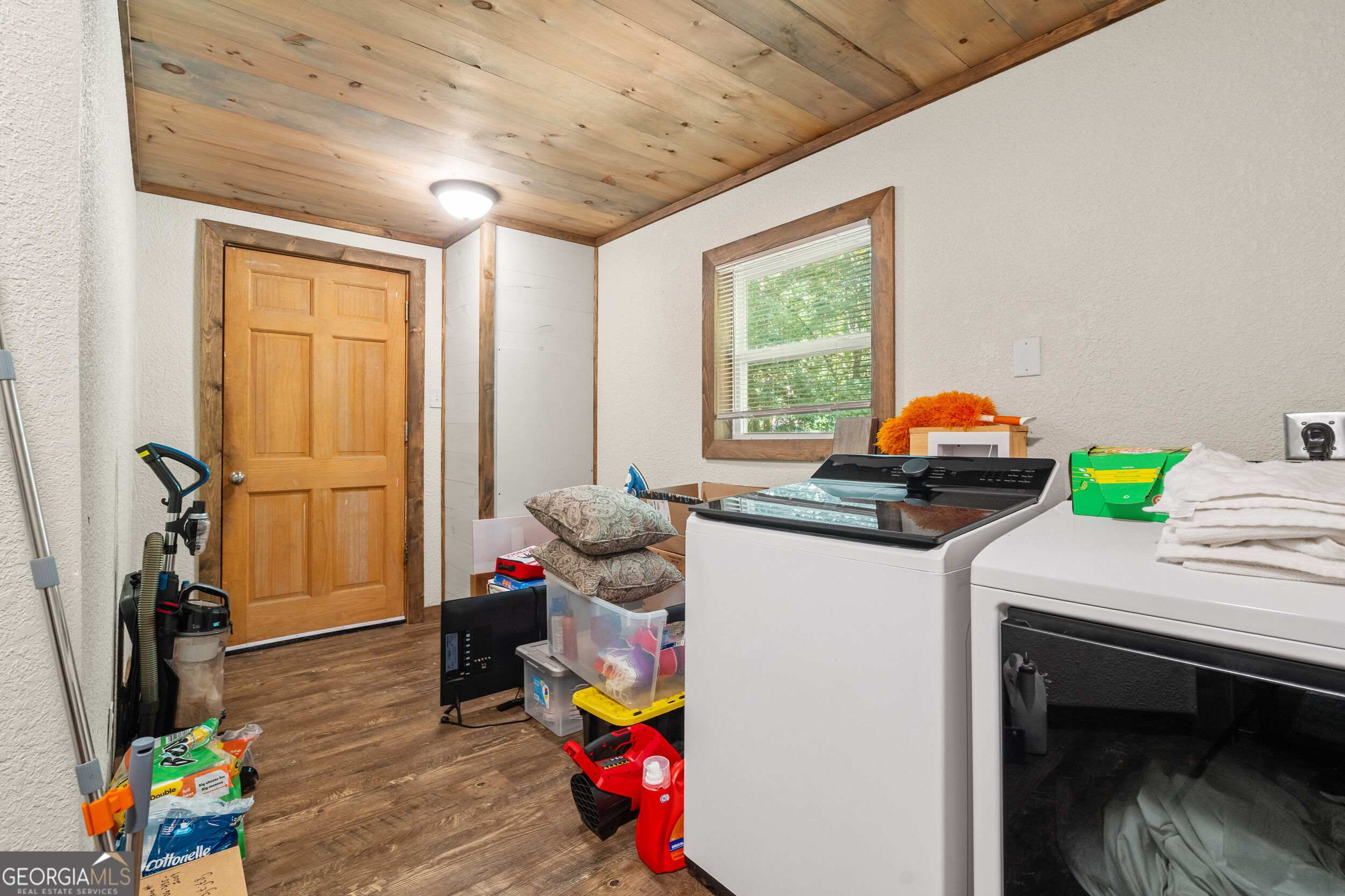 4326 White Oak Drive Property Photo 18