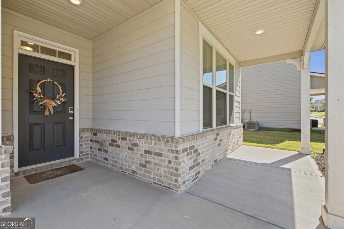 3402 Grace Farm Lane Property Photo 4