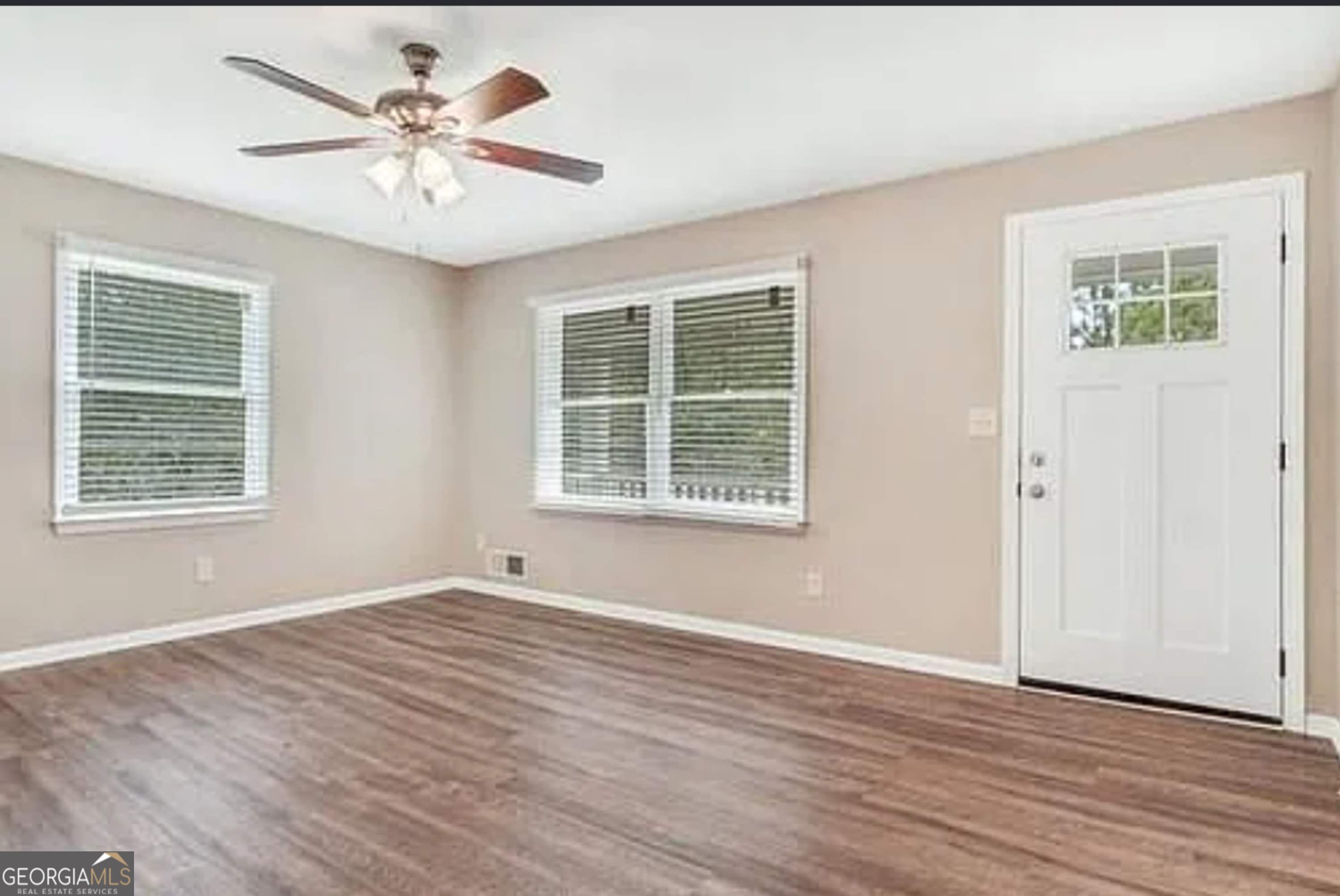 6263 Green Acres Drive Sw Property Photo 9